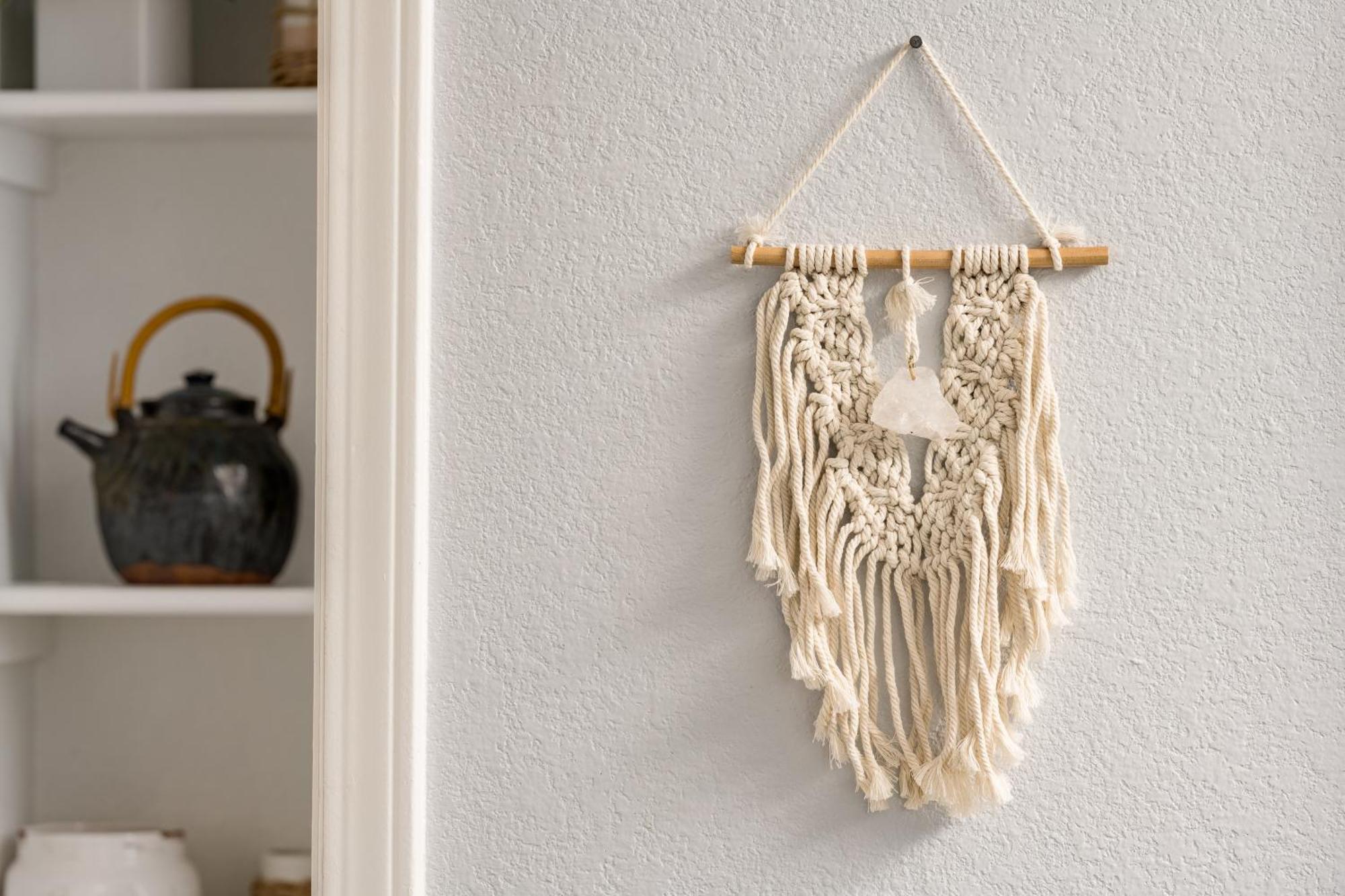 Your Gateway To Denver's Hotspots Or Downtown Apartment