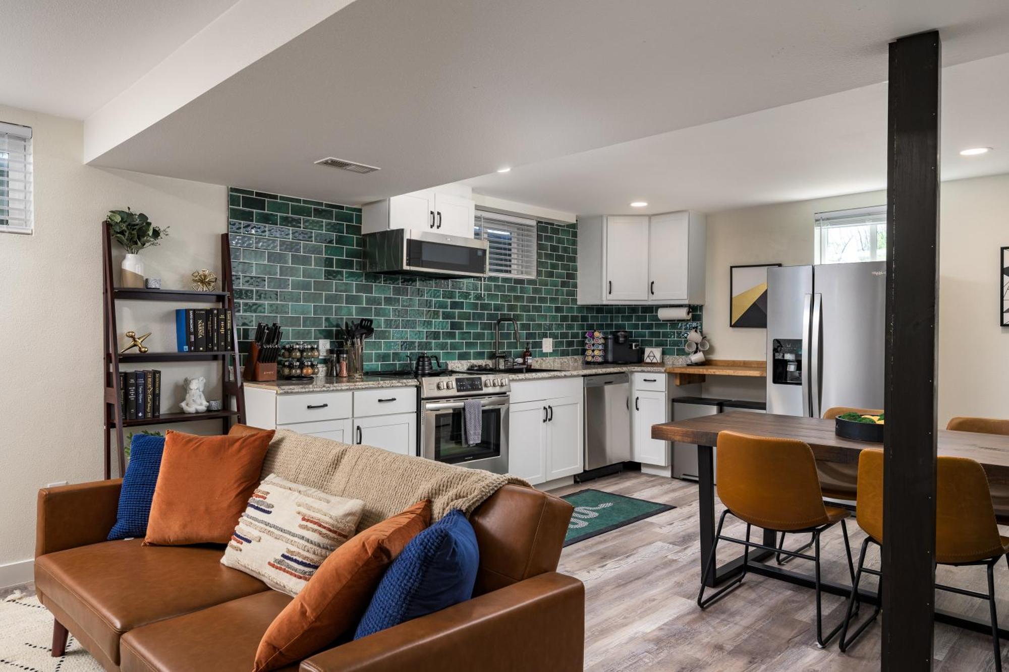 Apartment Your Gateway To Denver's Hotspots Or Downtown *
