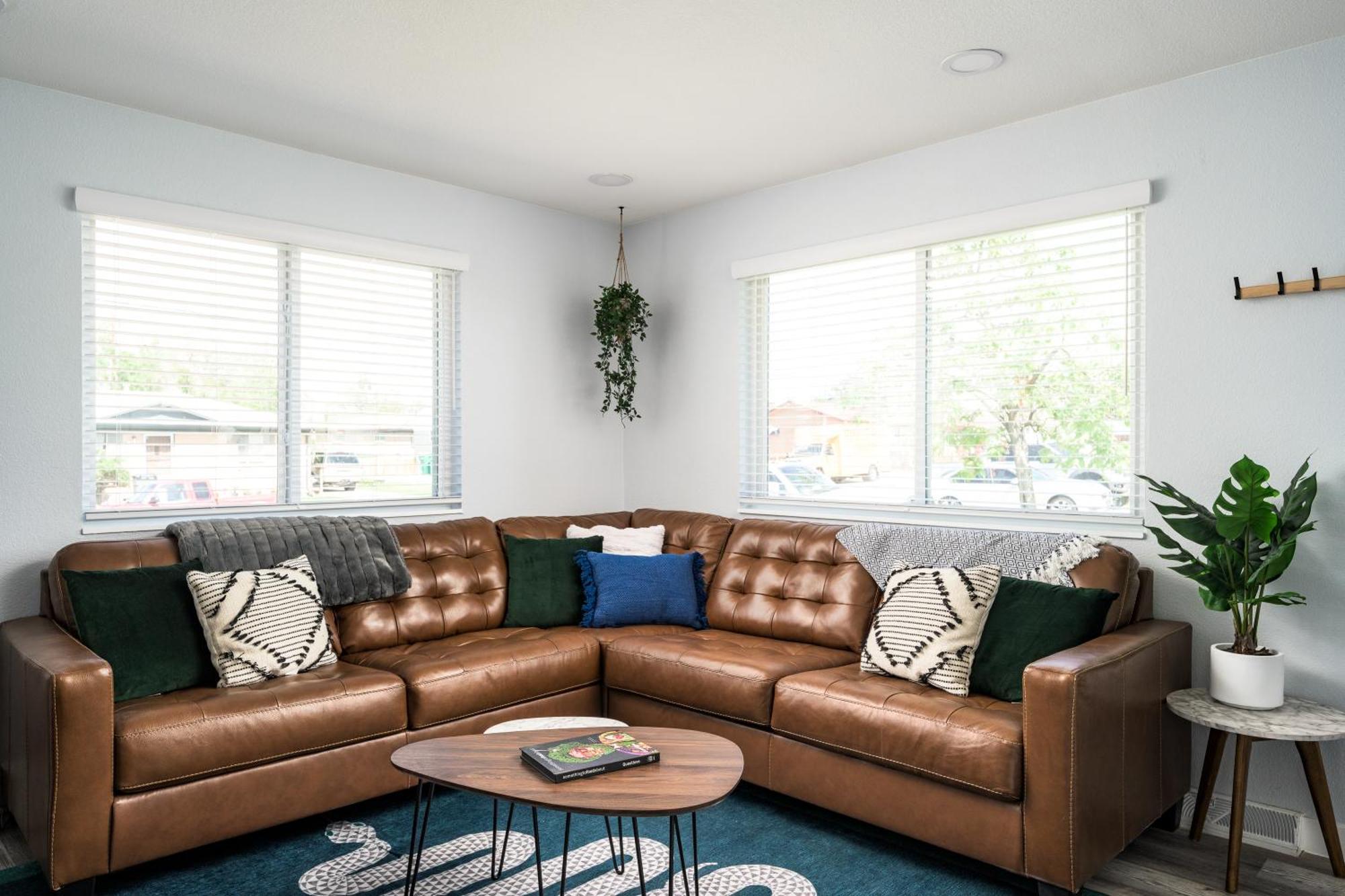 Your Gateway To Denver's Hotspots Or Downtown Apartment Denver