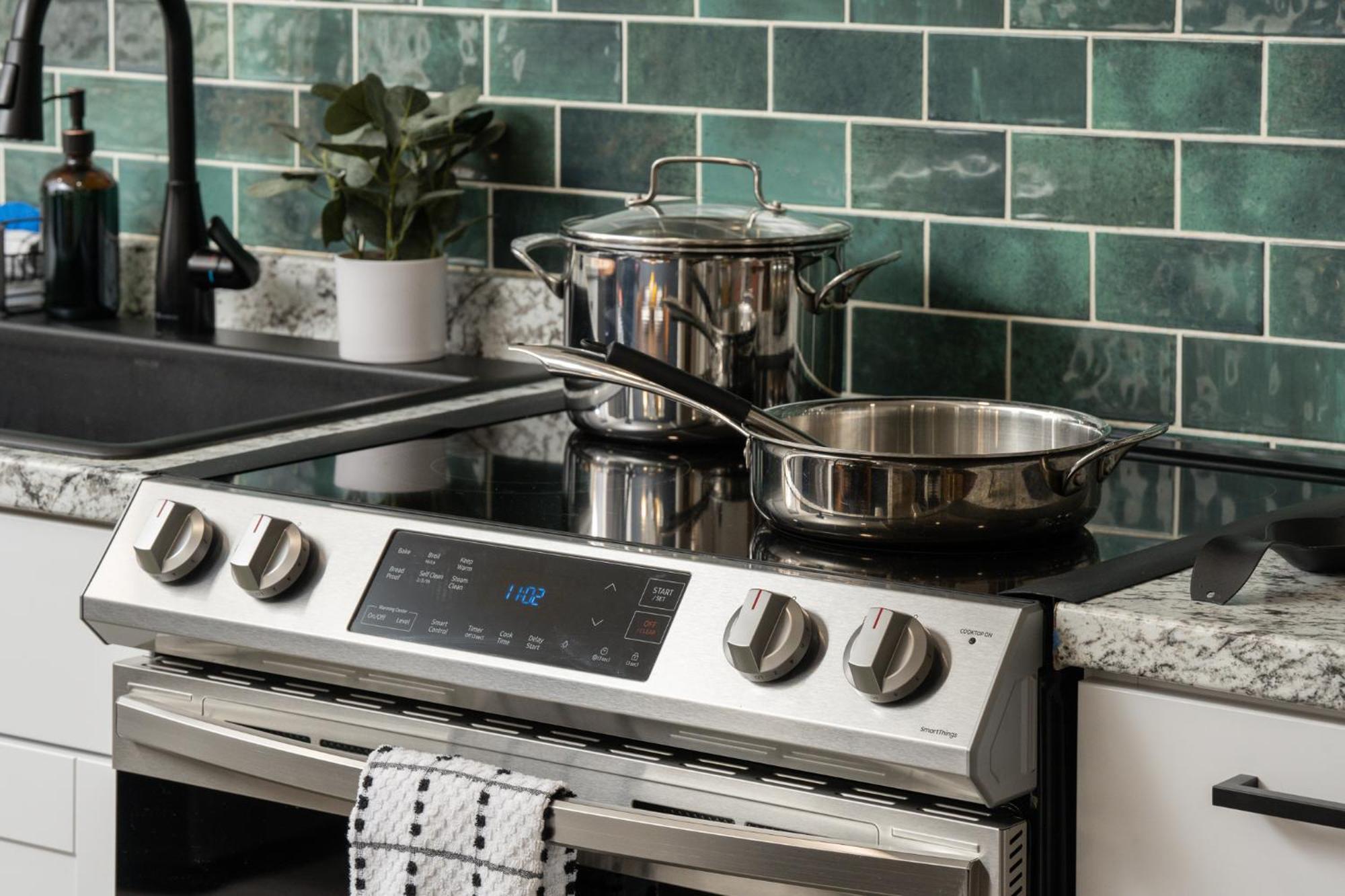 Apartment Your Gateway To Denver's Hotspots Or Downtown Denver