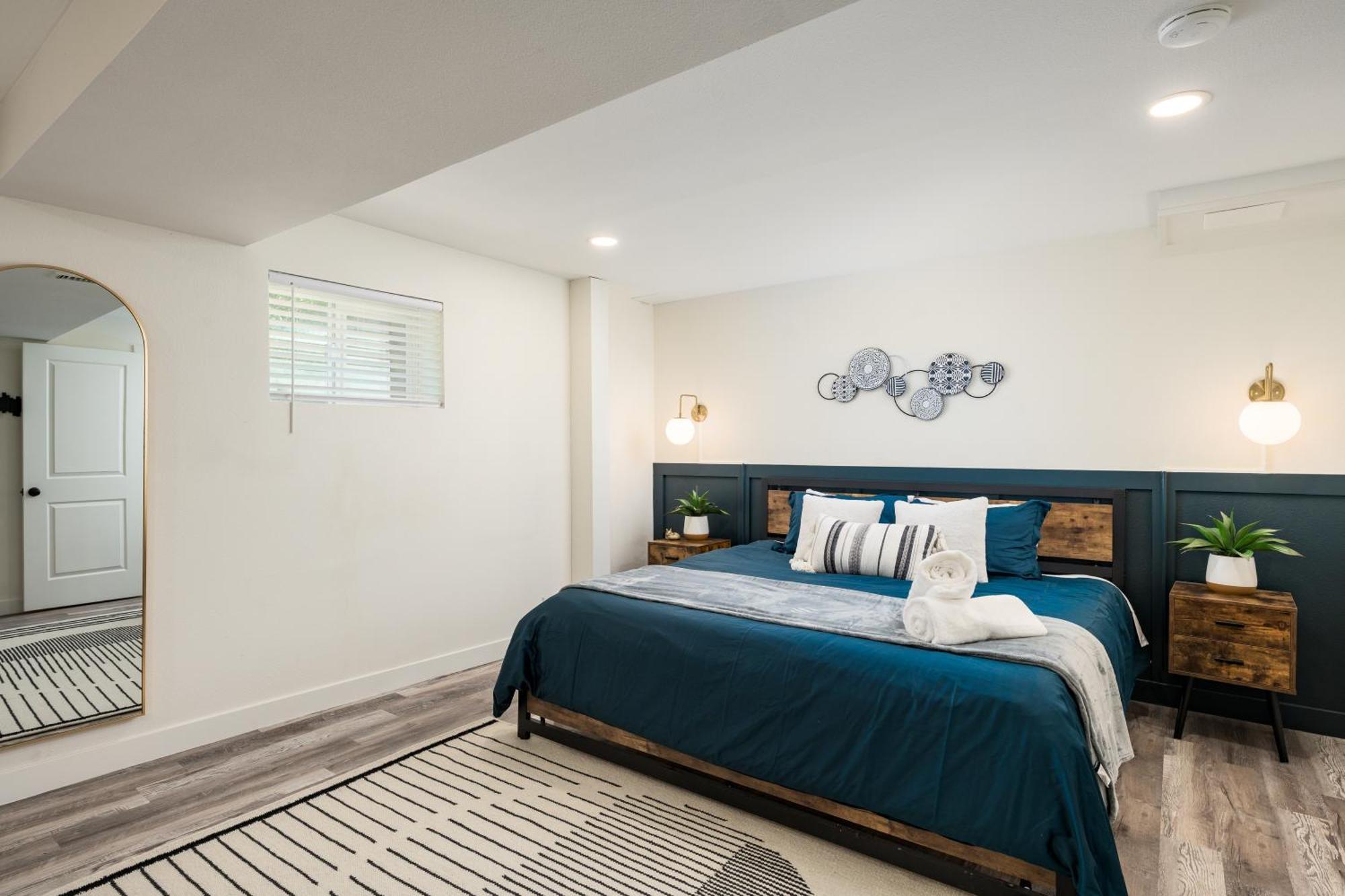 Your Gateway To Denver's Hotspots Or Downtown *