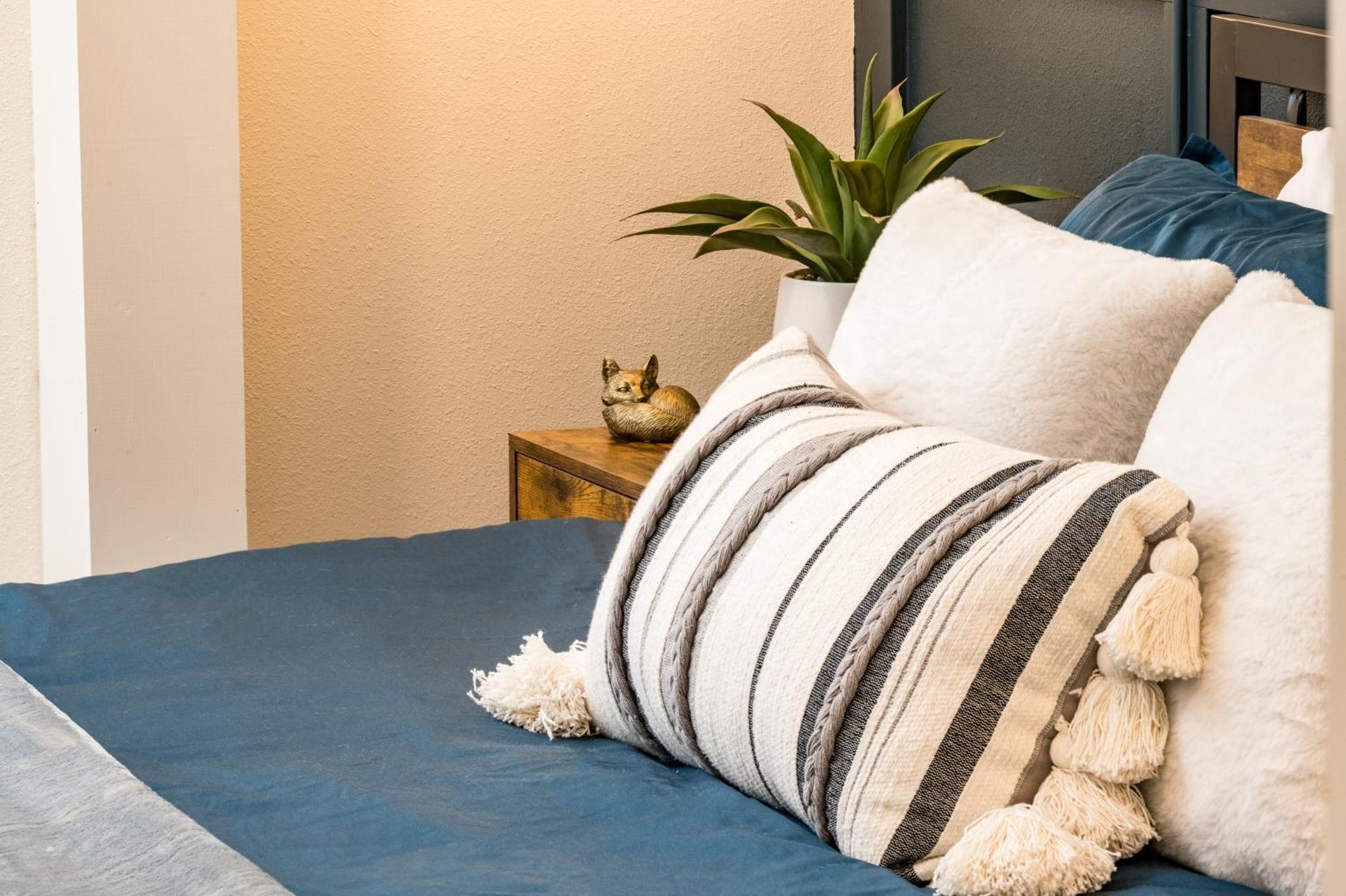 Apartment Your Gateway To Denver's Hotspots Or Downtown Denver