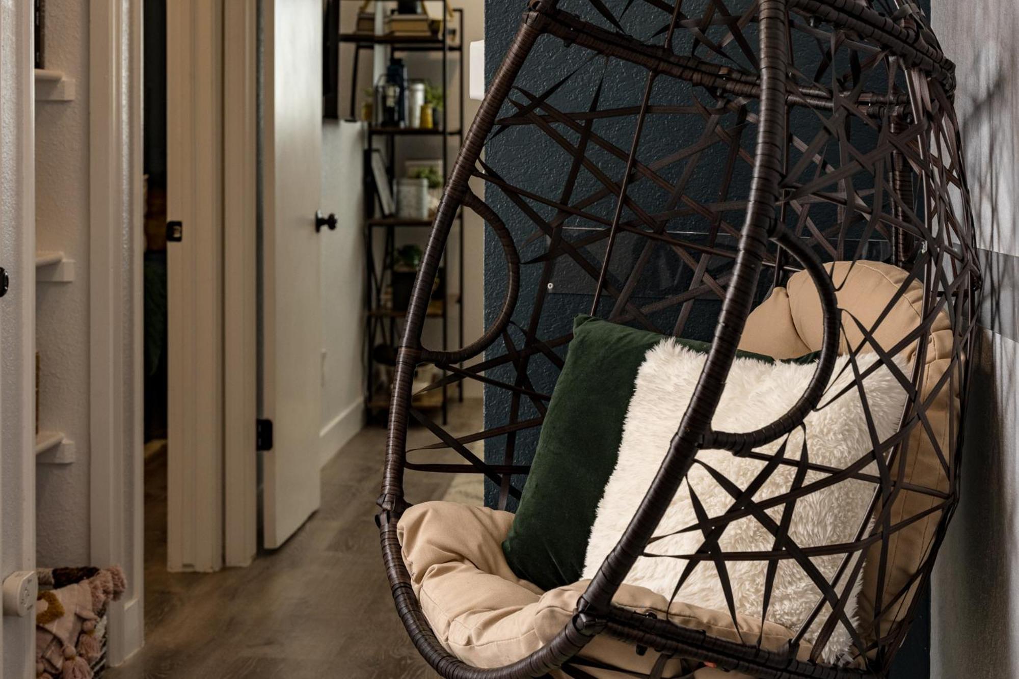 Your Gateway To Denver's Hotspots Or Downtown Apartment Denver
