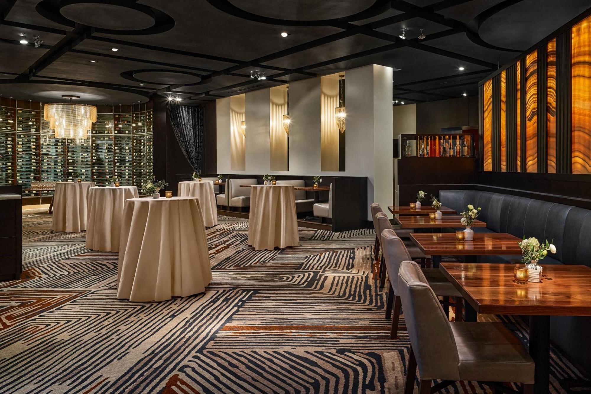 The Ritz-carlton,