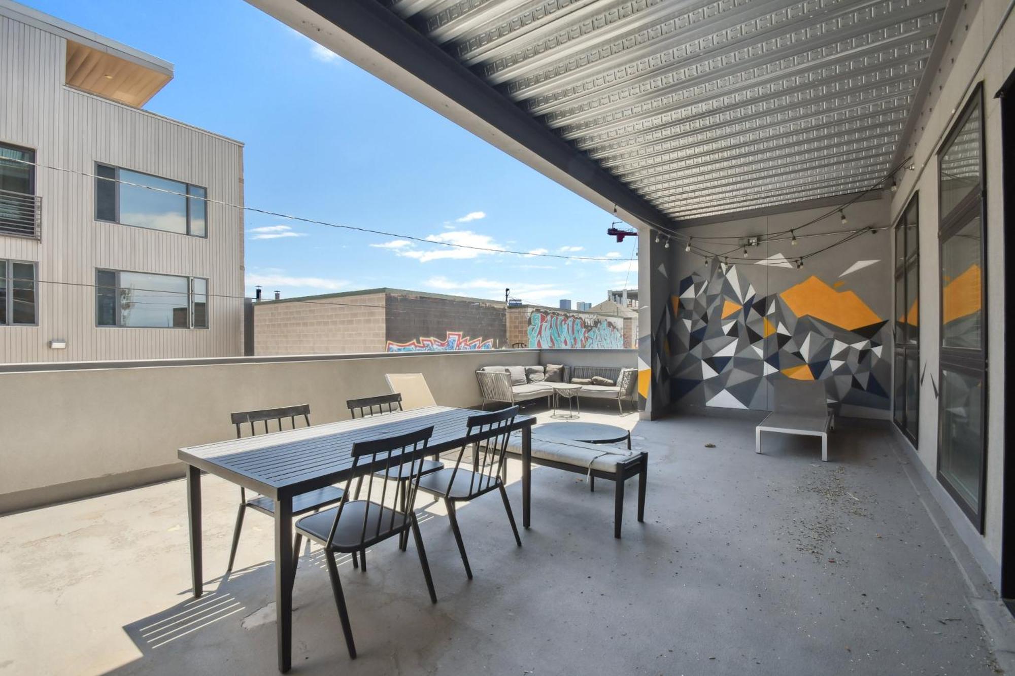 3198: Urban Cowboy Escape At Rino Art Lofts Denver
