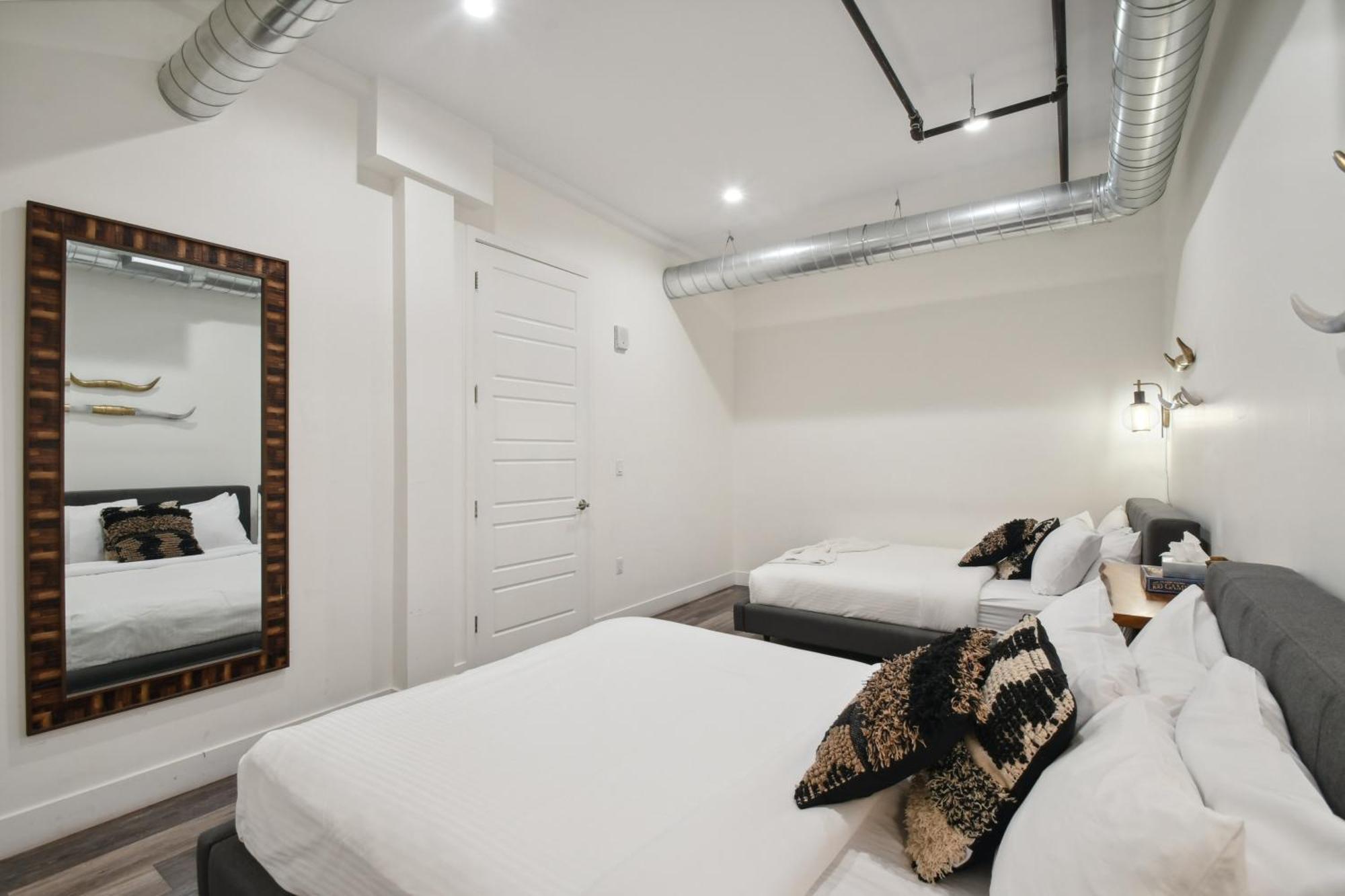 3198: Urban Cowboy Escape At Rino Art Lofts