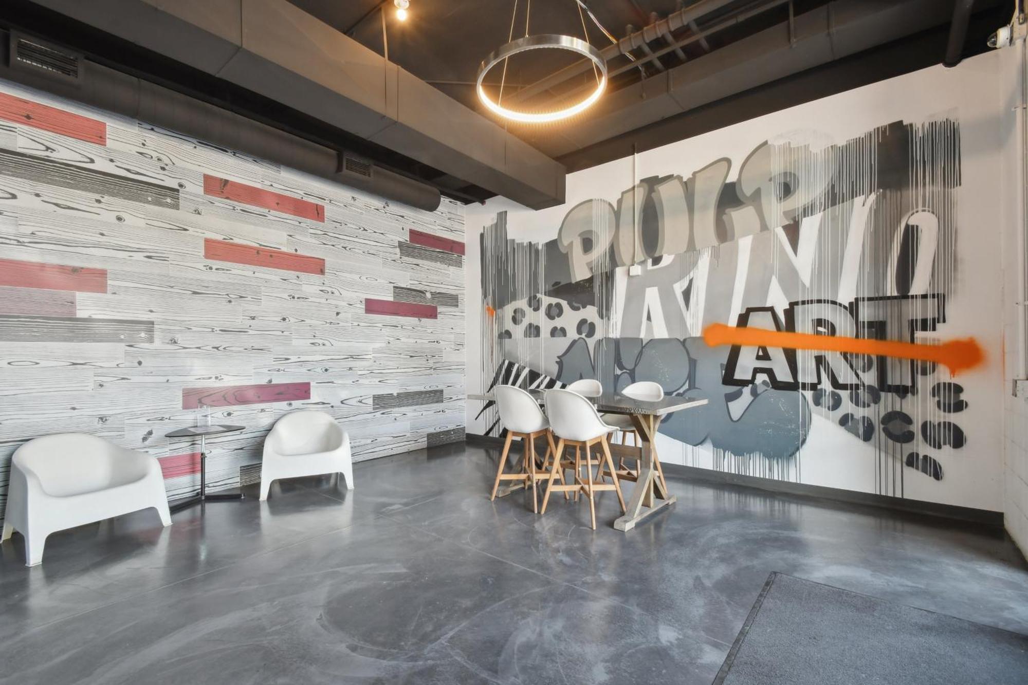 3198: Urban Cowboy Escape At Rino Art Lofts