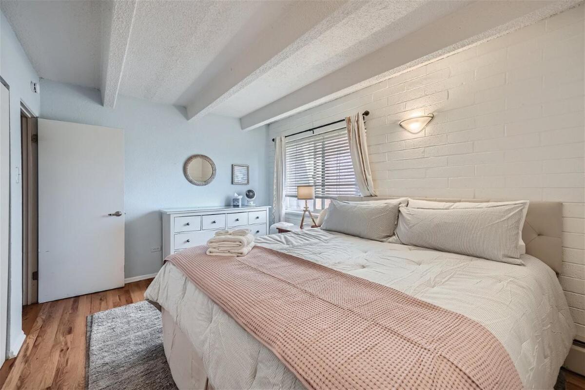 The Pink Pearl 1bd 30 Day Pool Wash Park West Apartment Denver