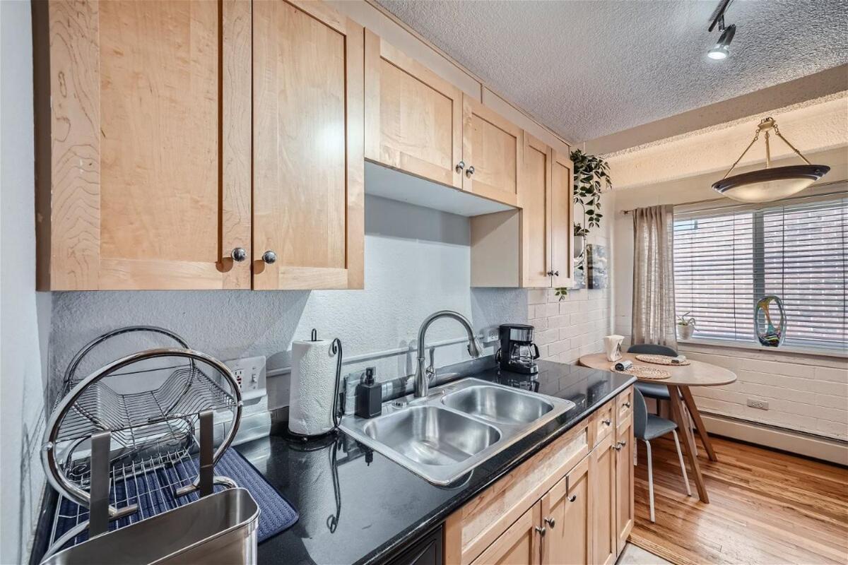 The Pink Pearl 1bd 30 Day Pool Wash Park West * Denver