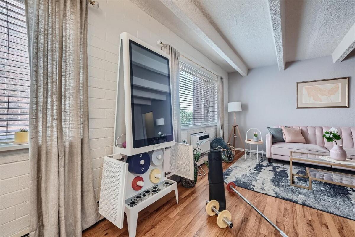 The Pink Pearl 1bd 30 Day Pool Wash Park West Apartment