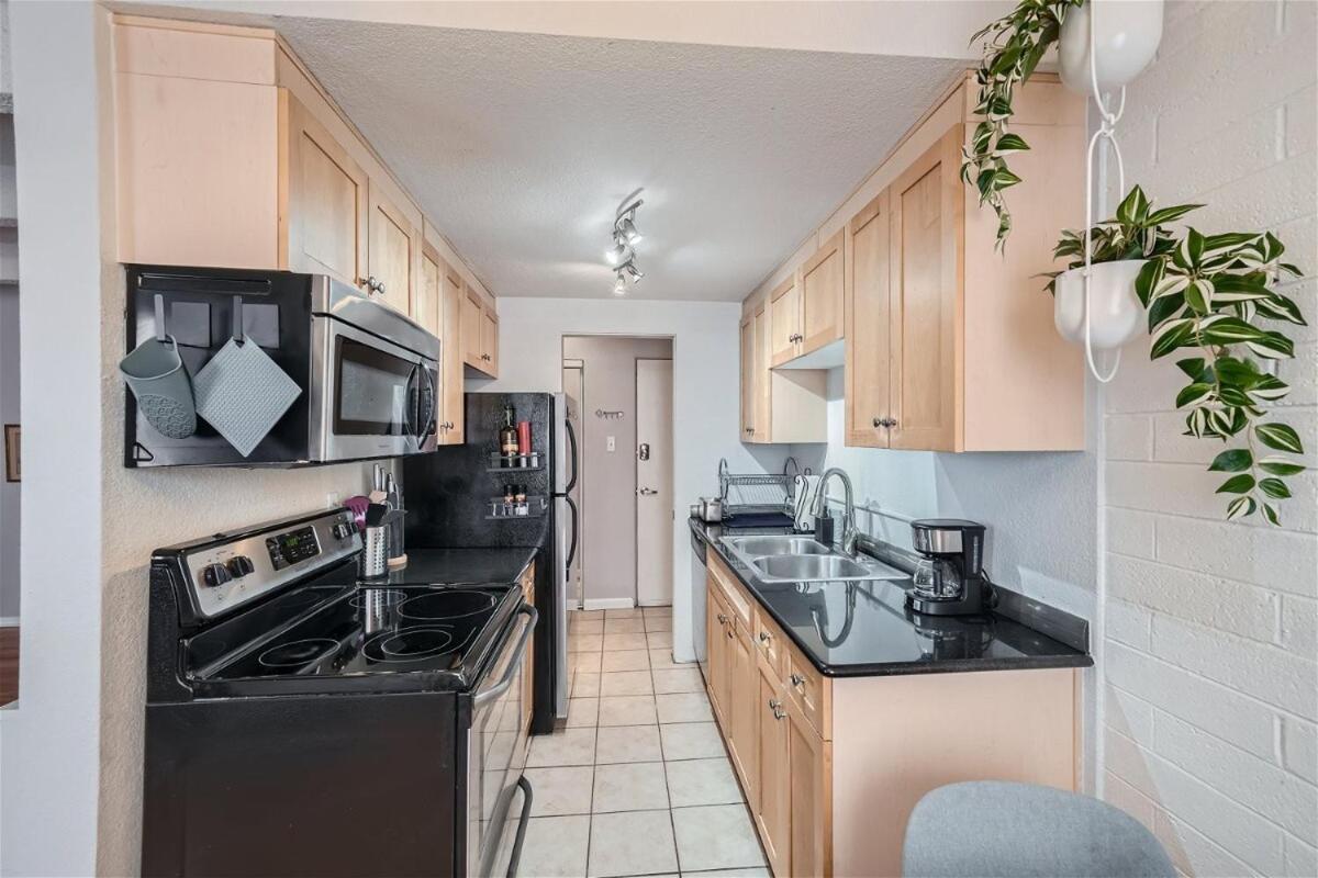 The Pink Pearl 1bd 30 Day Pool Wash Park West