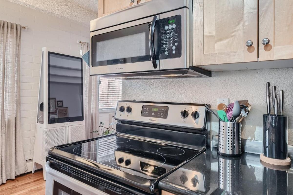 The Pink Pearl 1bd 30 Day Pool Wash Park West *