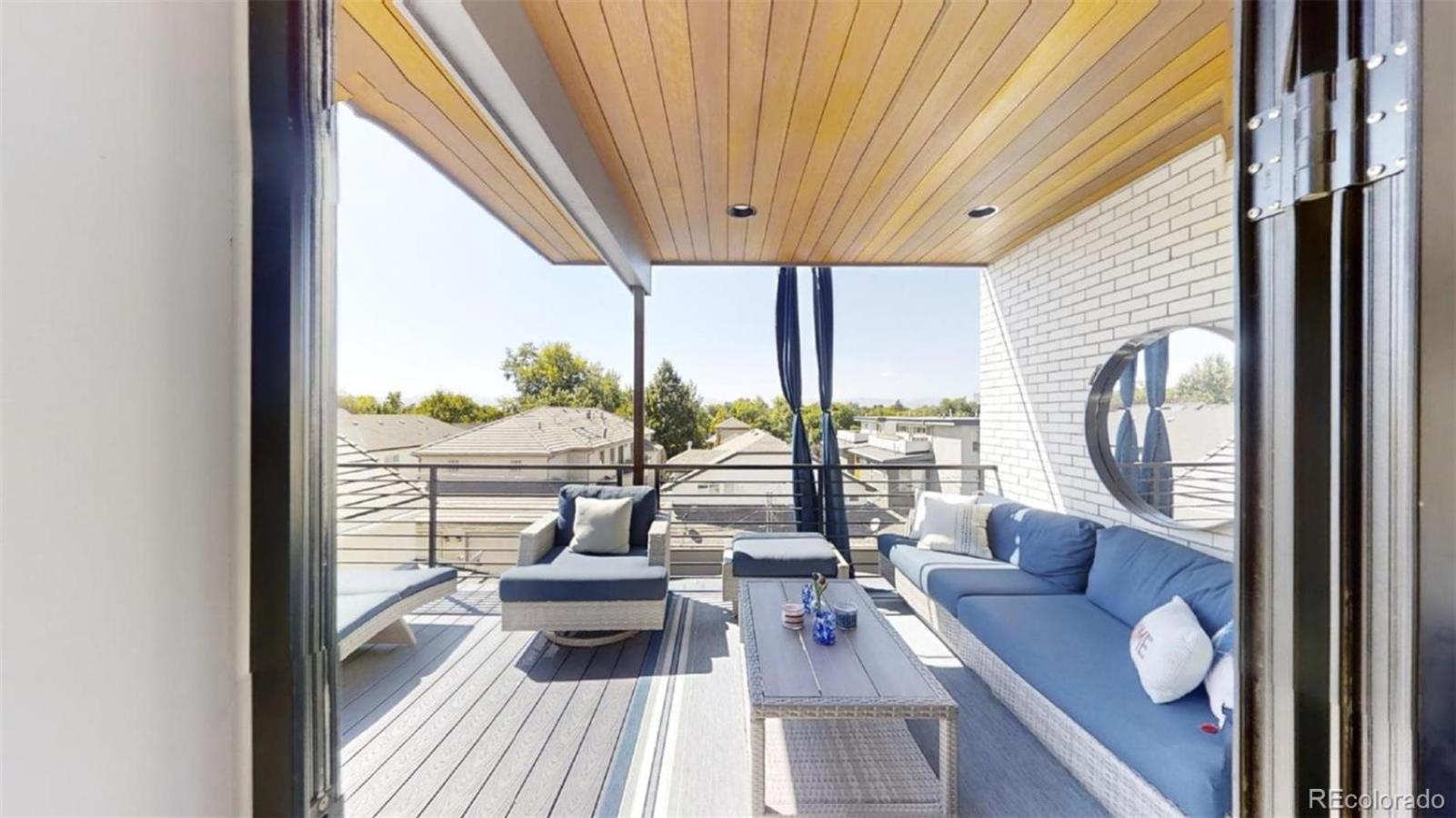 Holiday home Luxurious, Modern Townhome 5 Minute Walk From Cherry Creek North