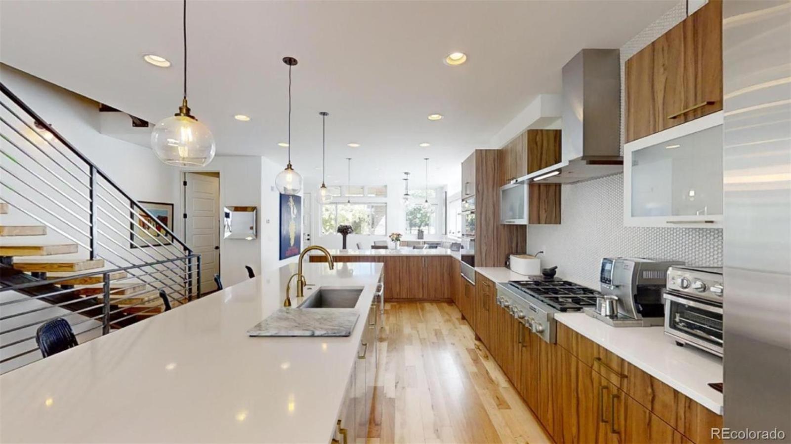 Holiday home Luxurious, Modern Townhome 5 Minute Walk From Cherry Creek North *