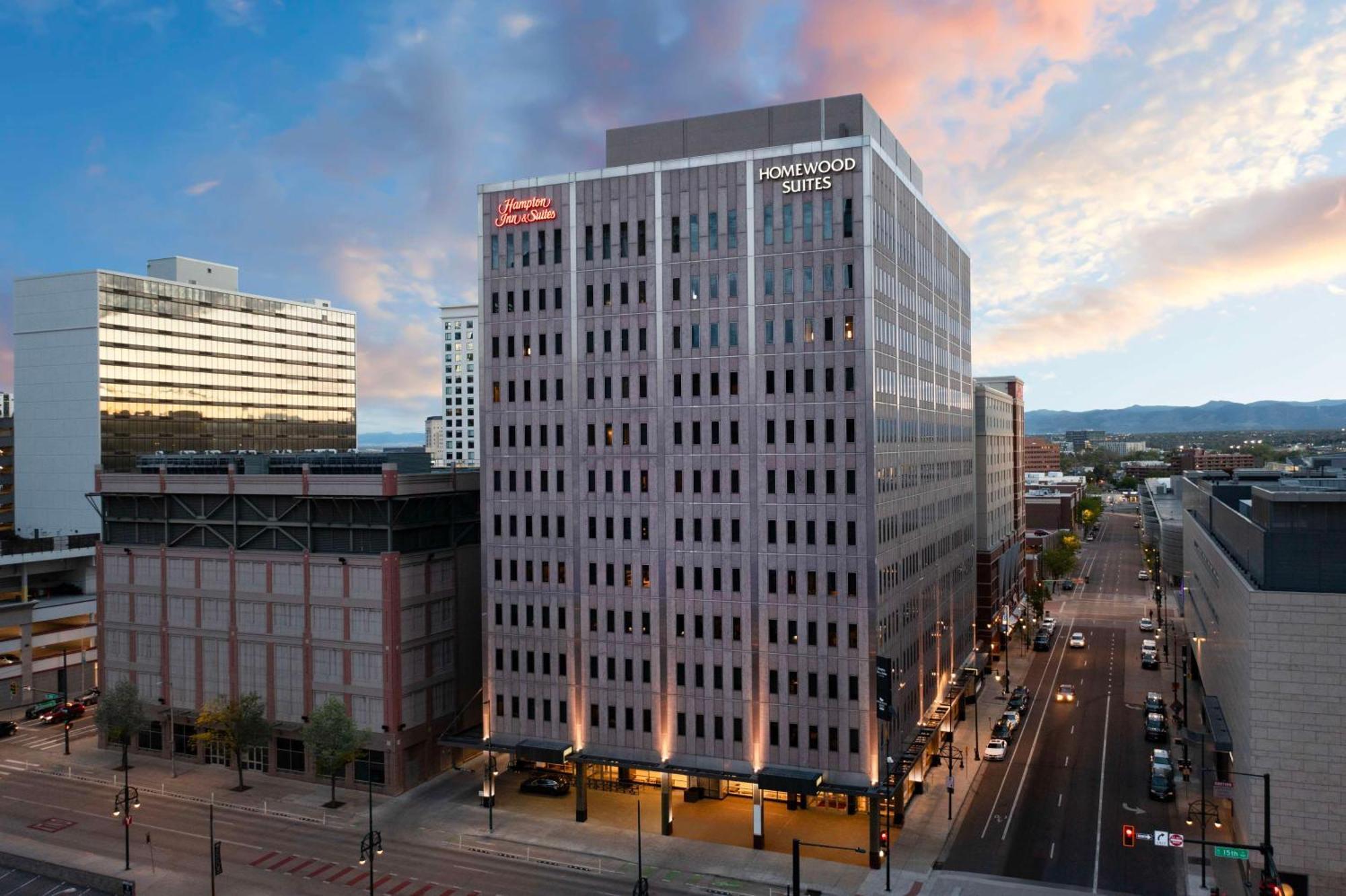 Hotel Hampton & Downtown Convention Center