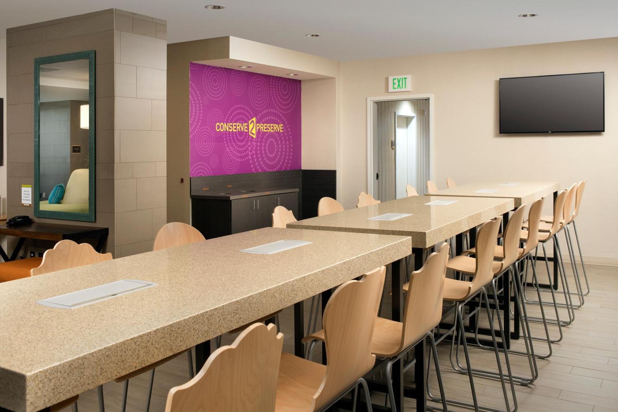 Hotel Home2 Suites By Hilton Denver International Airport Denver