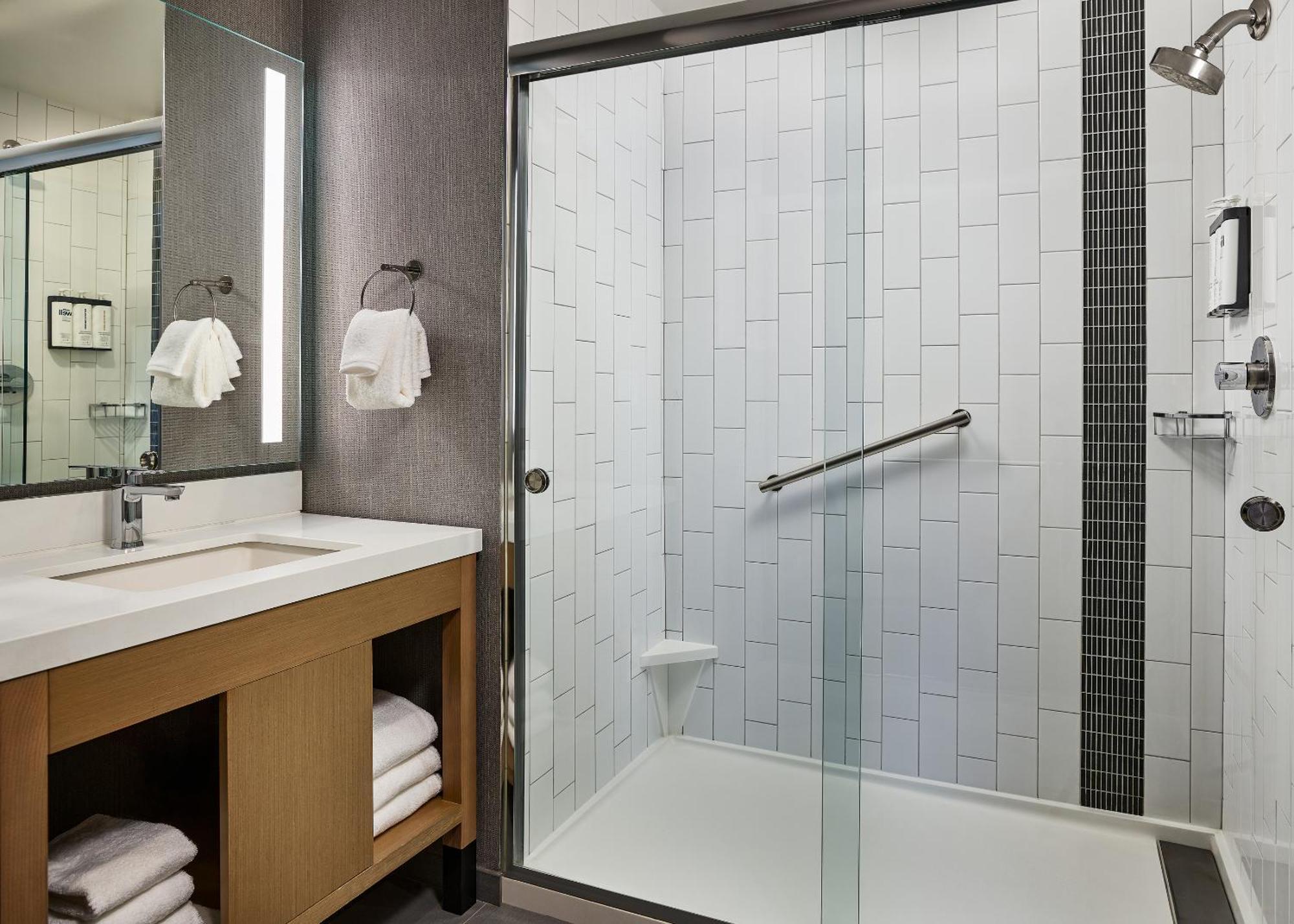 Hotel Hyatt Place Pena Station/denver Airport 3*