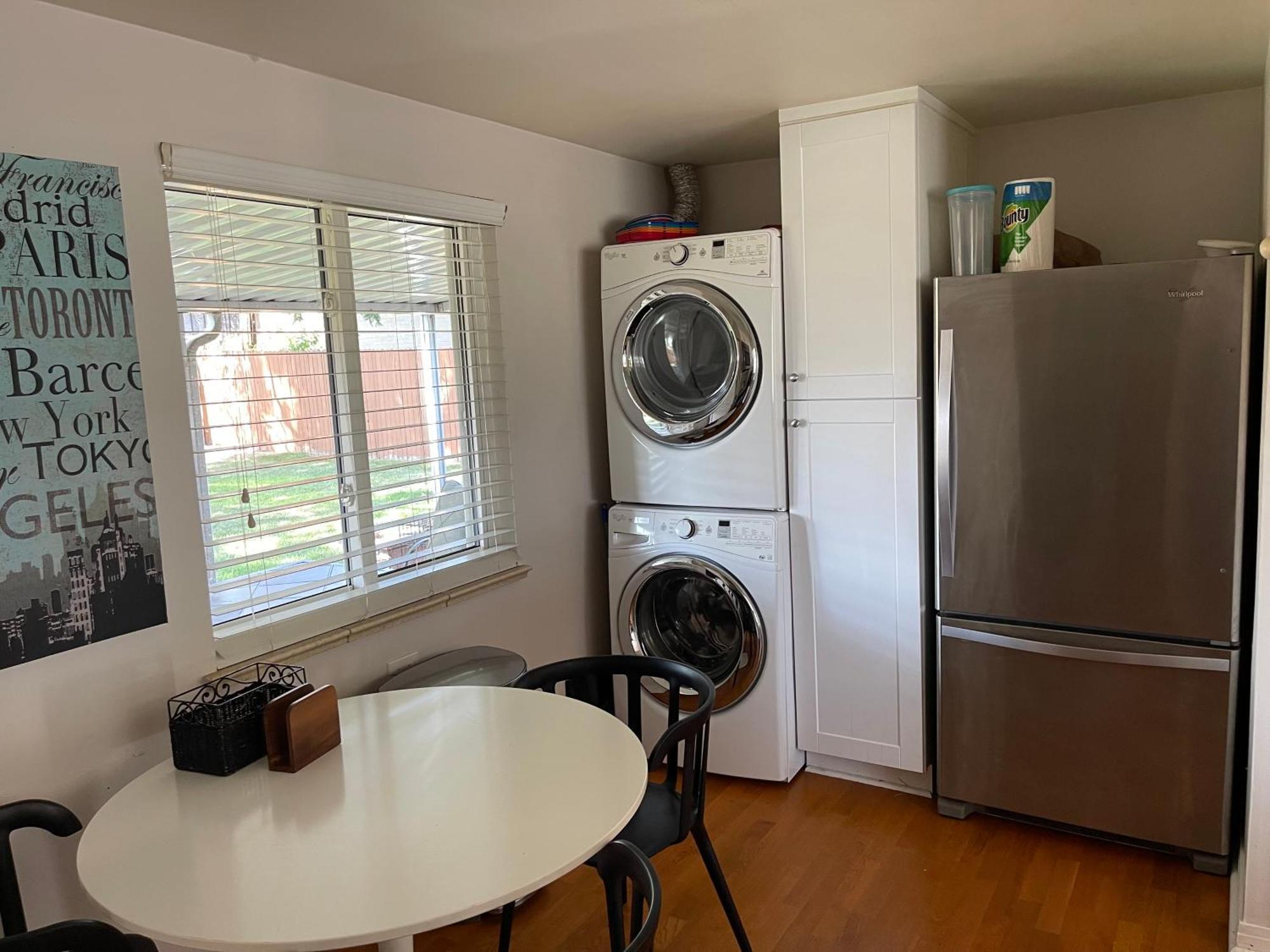 Shared House Denver- Queen Sleeper Sofa-24hr Self Check In One Person