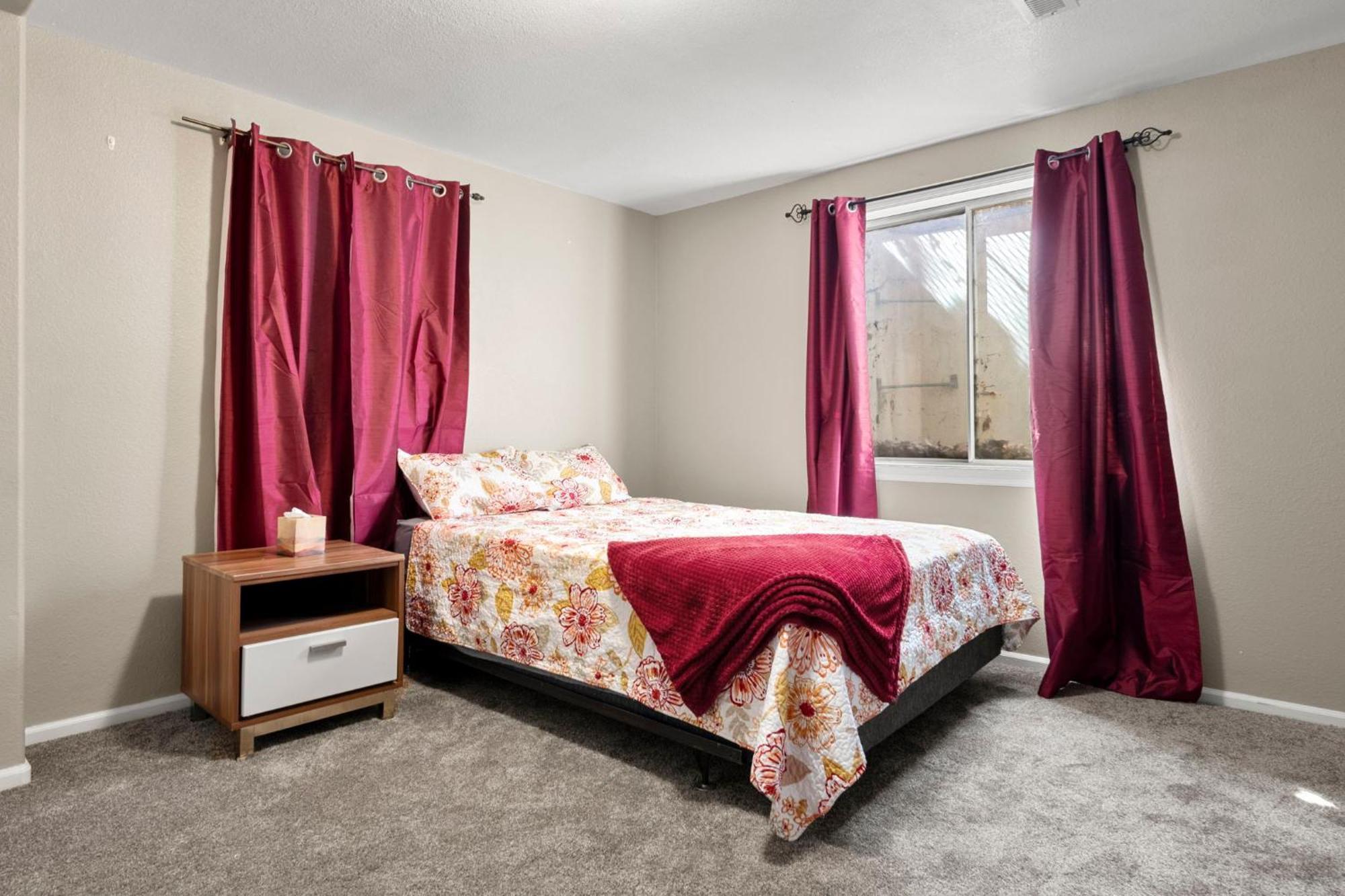 Holiday home A Oasis 15 Min To The Bronco Stadium 3 Bedroom With A King *