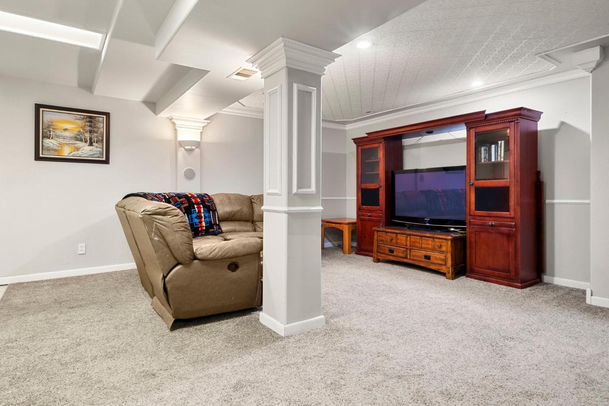A Oasis 15 Min To The Bronco Stadium 3 Bedroom With A King *