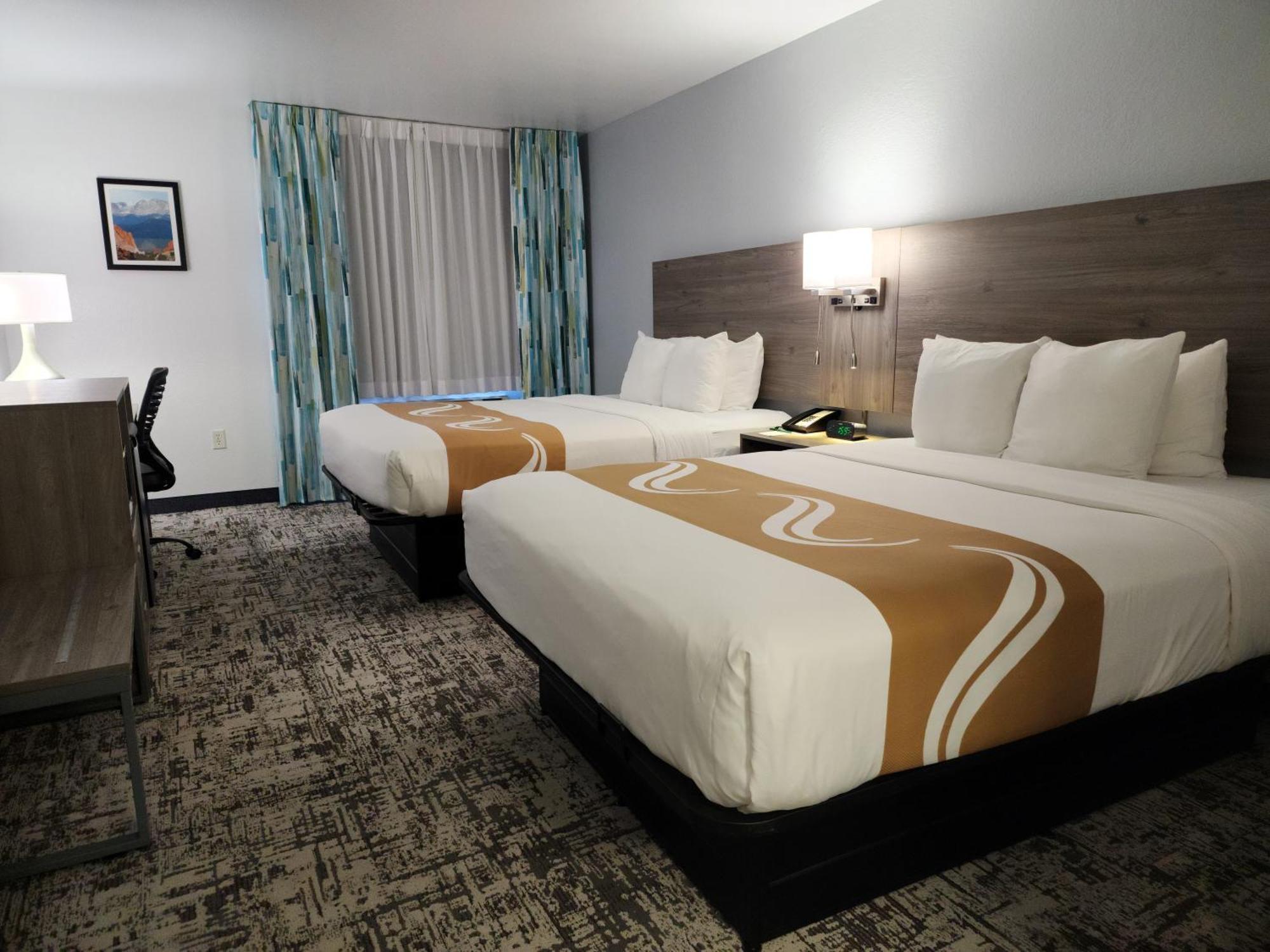 Quality & International Airport Hotel Denver
