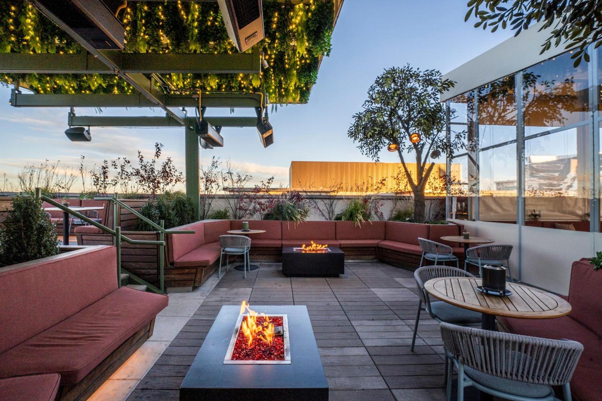 Halcyon - A In Cherry Creek 4* Denver