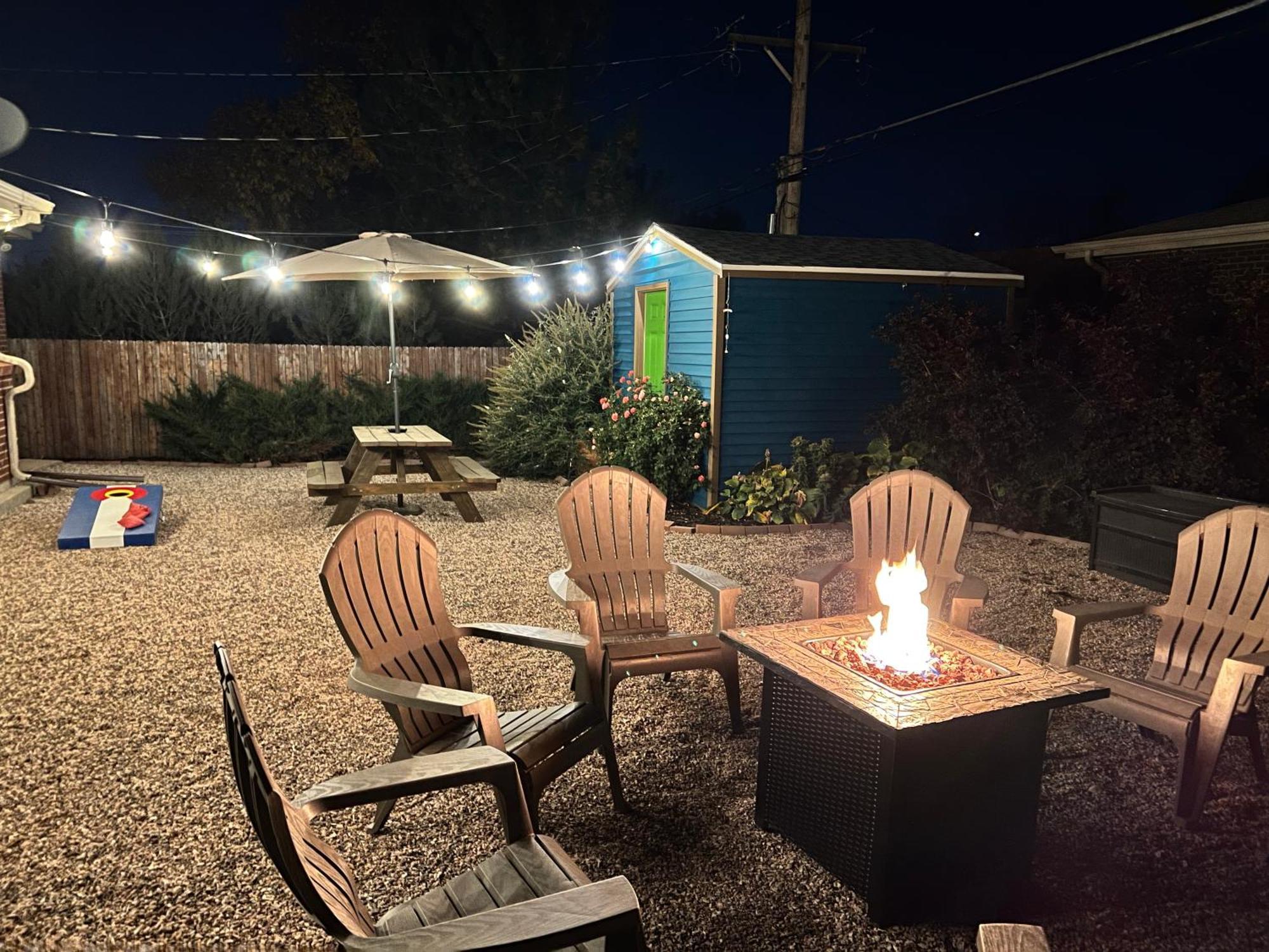 Cozy Oasis Games & Firepit Blazing Wifi * Denver