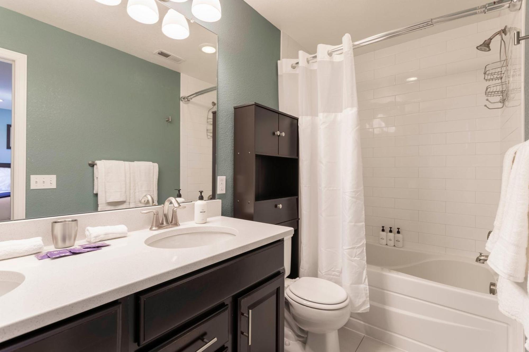 Spacious Family Friendly Townhome In Park * Denver