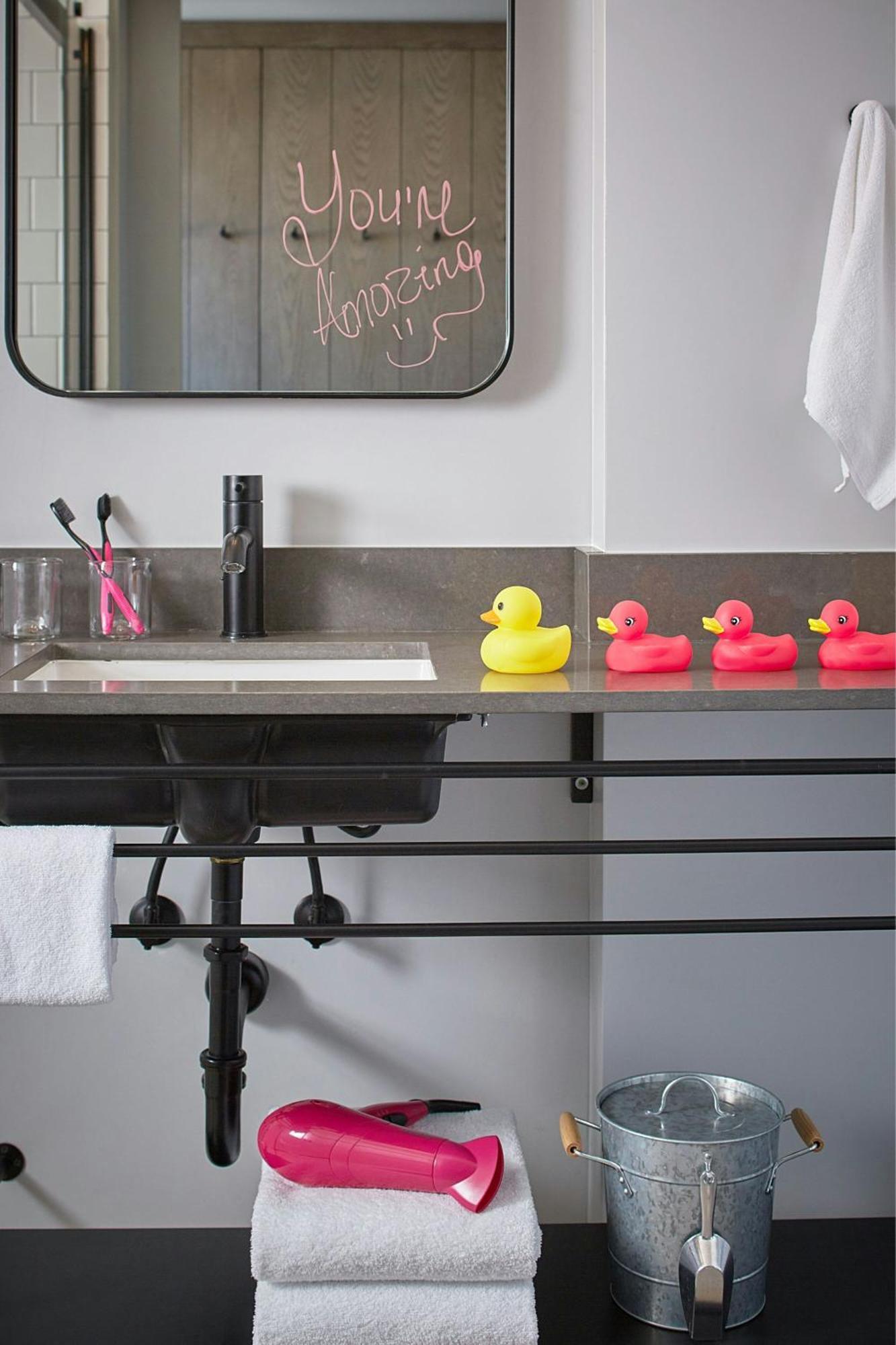 Moxy Cherry Creek Hotel Denver