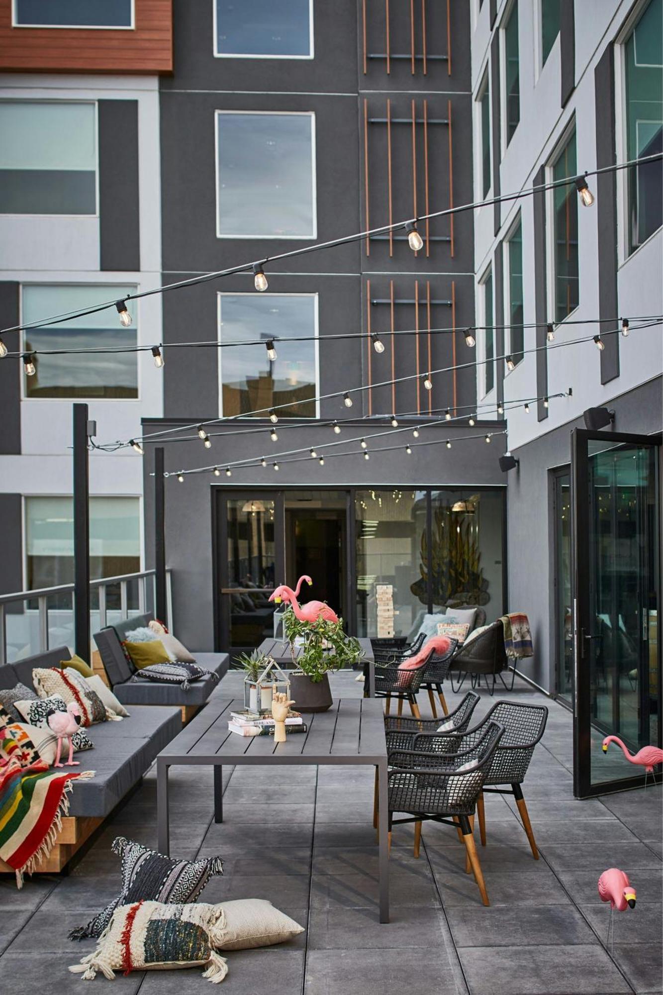 Moxy Cherry Creek 3*