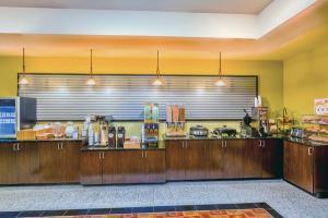 La Quinta By Wyndham Airport Dia