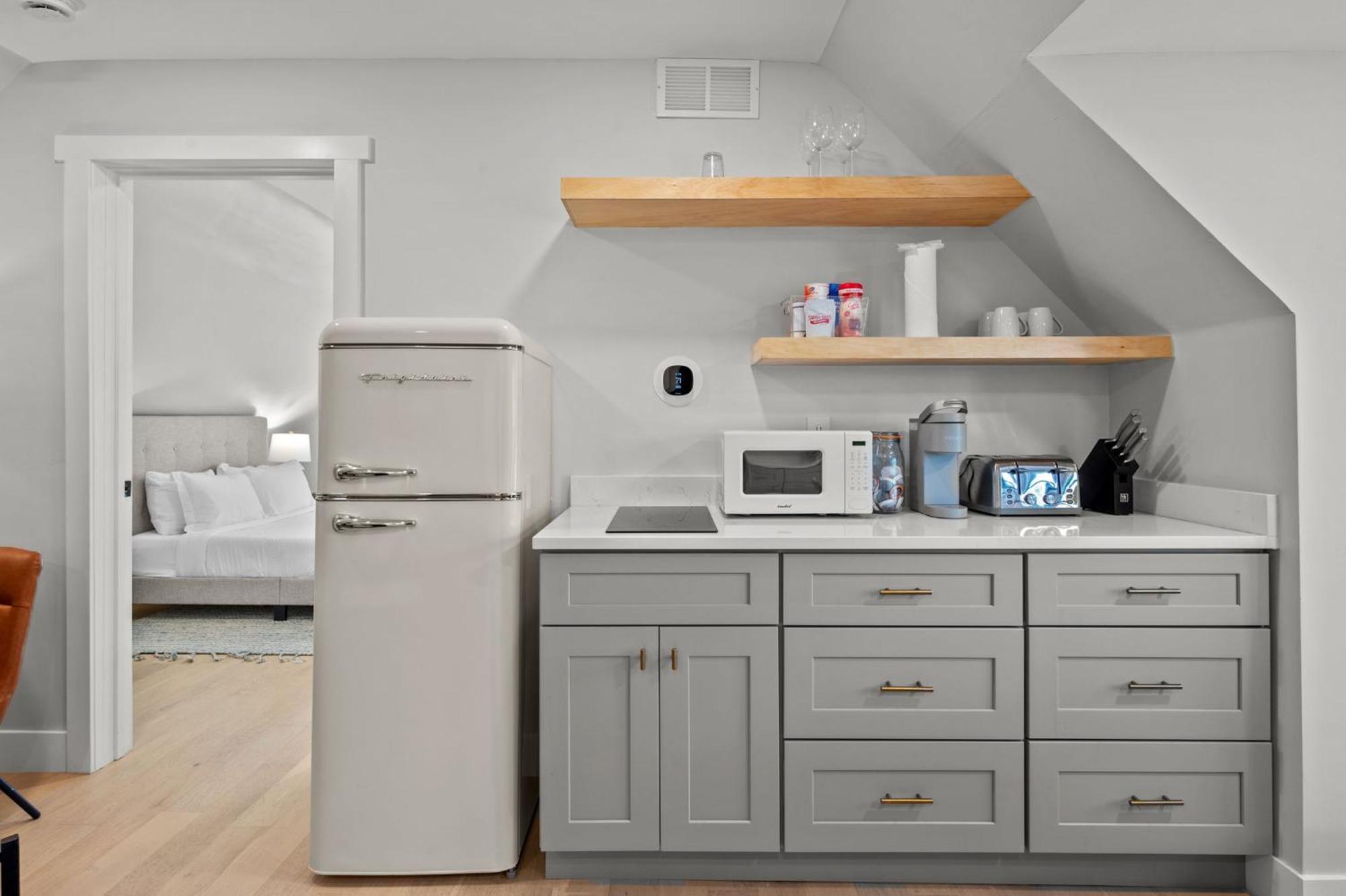 Broadway Dog-friendly Loft With Parking