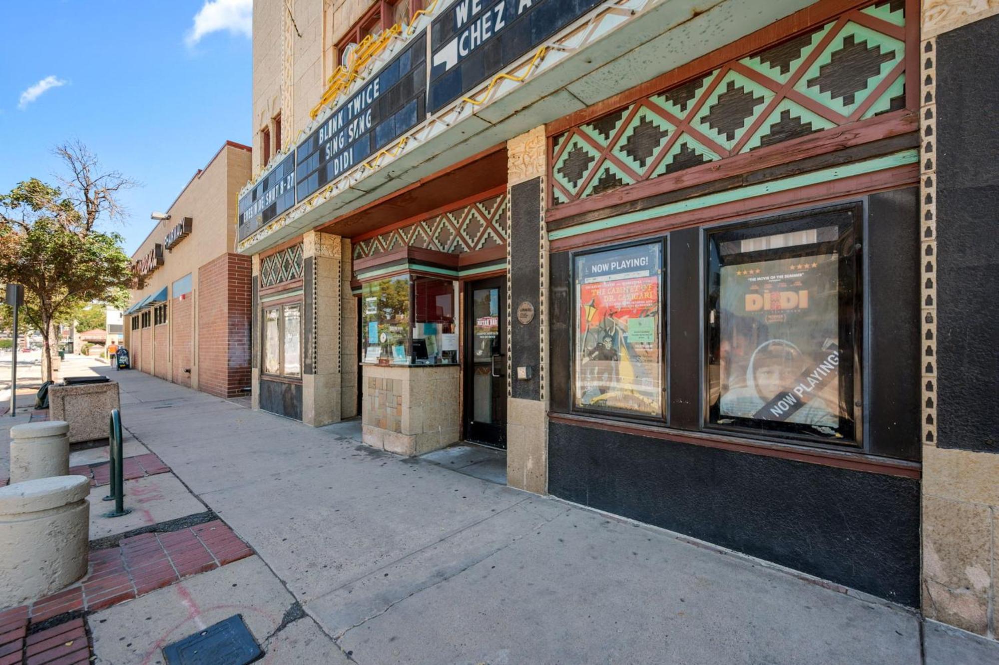 Broadway Dog-friendly Loft With Parking * Denver