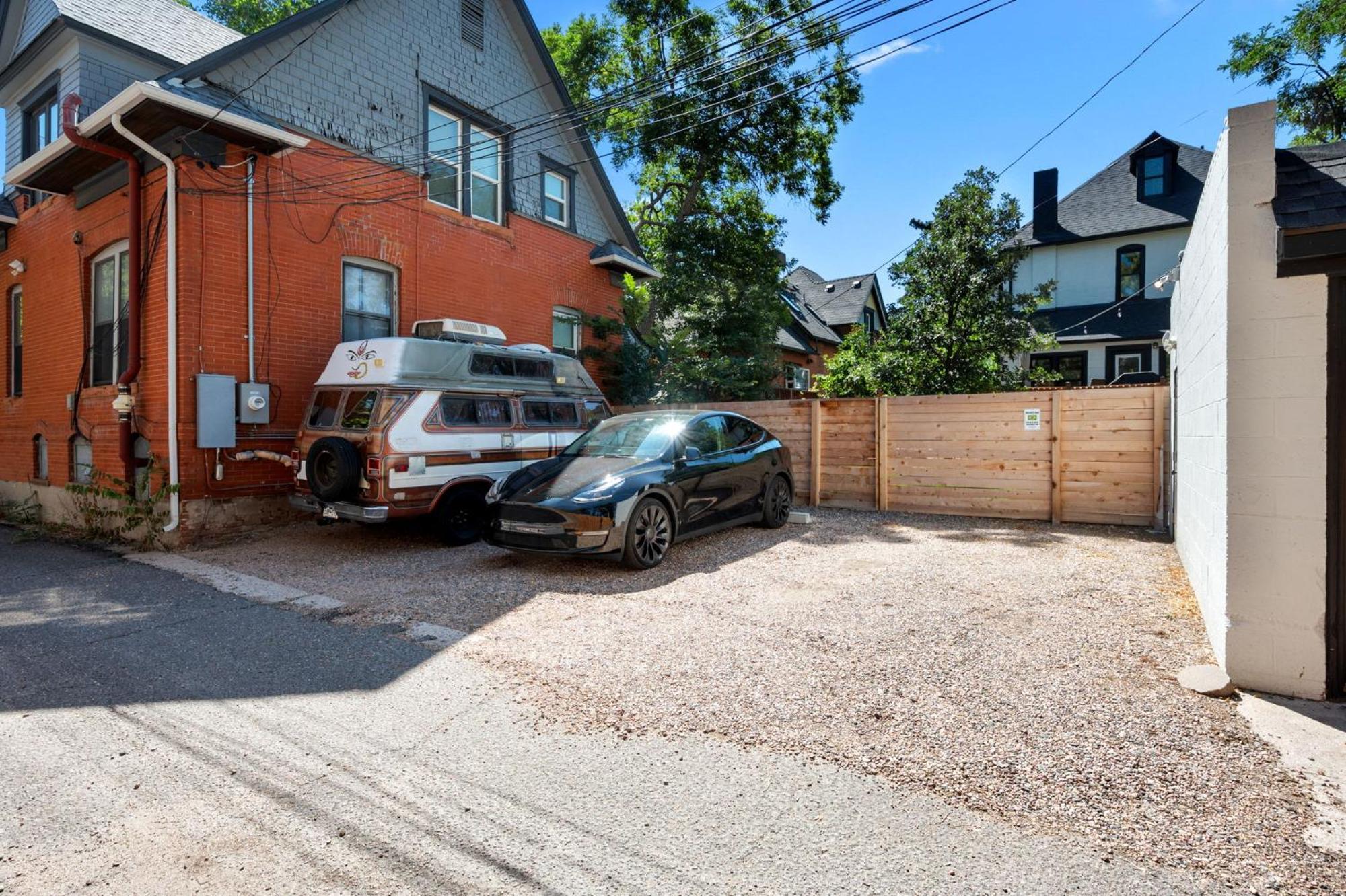 Broadway Dog-friendly Loft With Parking Apartment