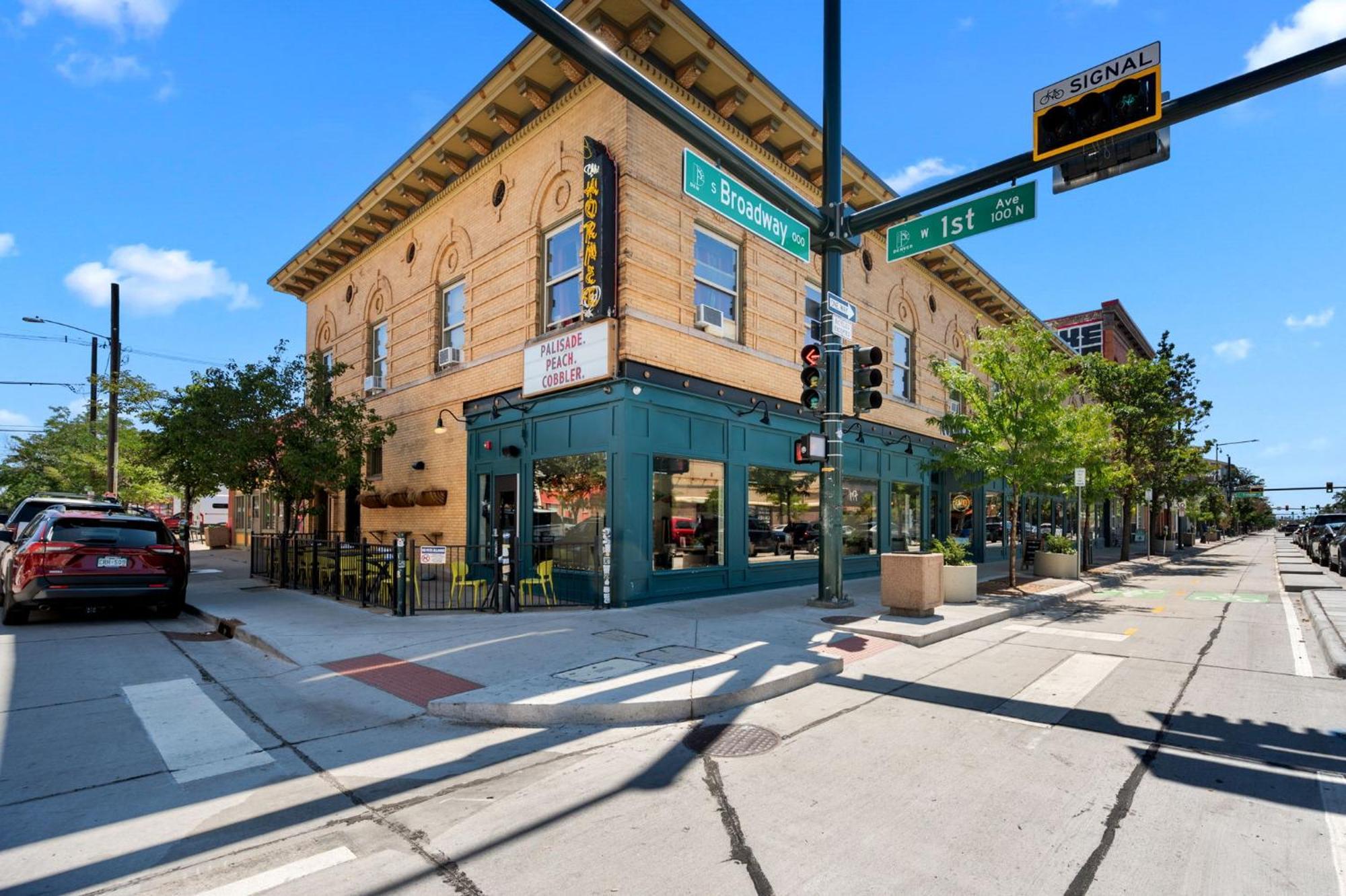 Apartment Broadway Dog-friendly Loft With Parking