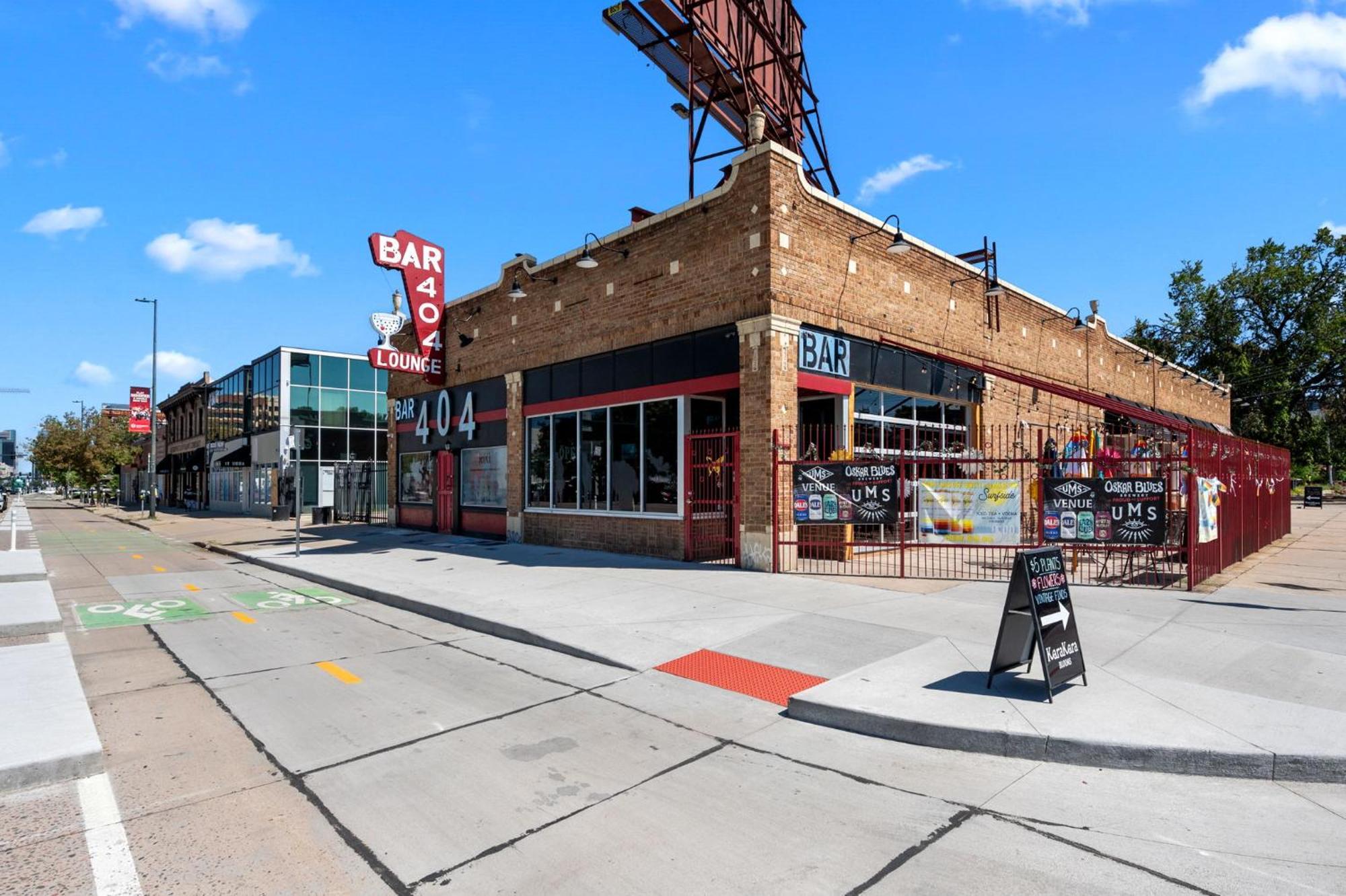 Broadway Dog-friendly Loft With Parking Apartment *