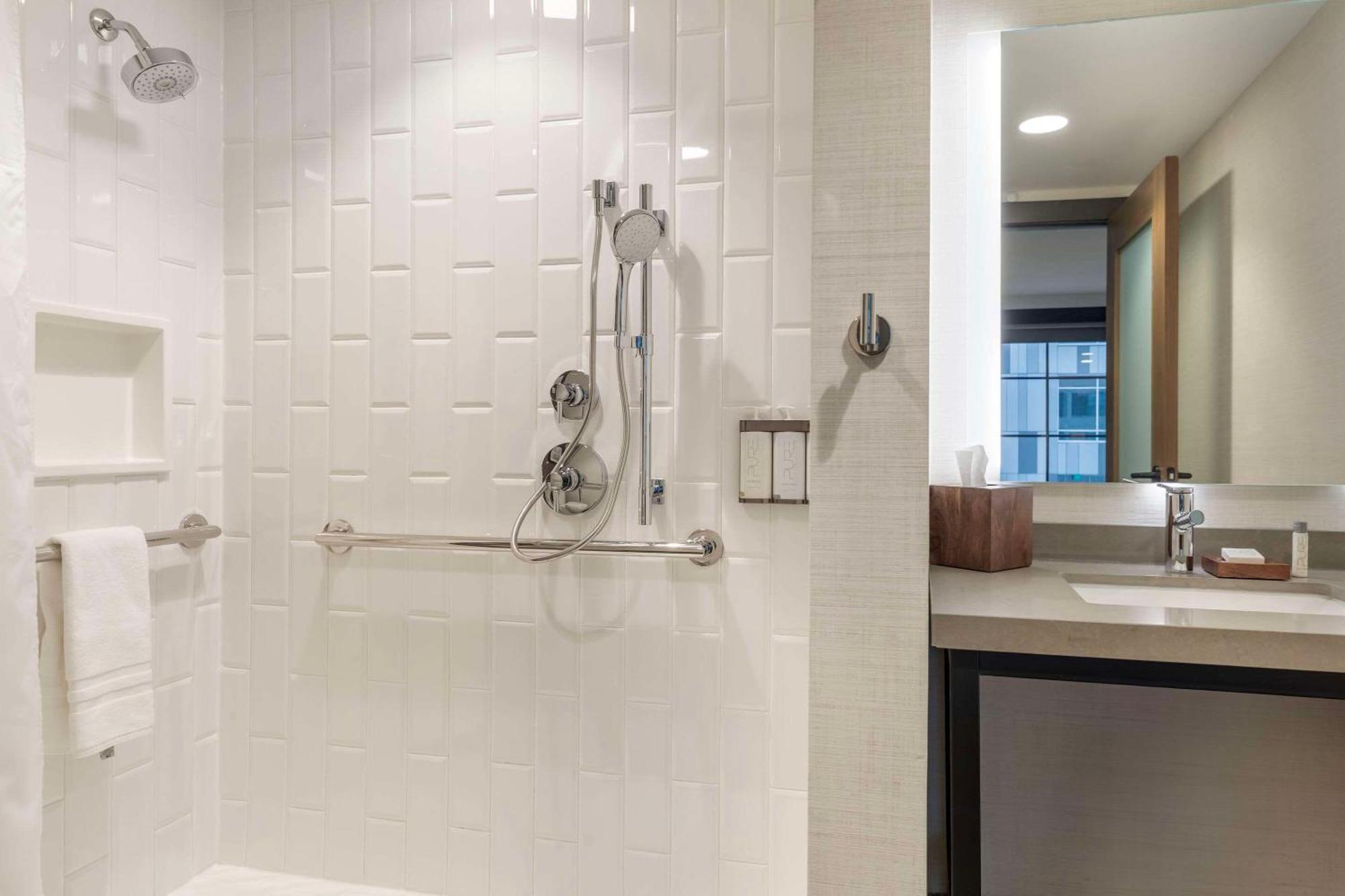 Cambria Downtown Rino Hotel