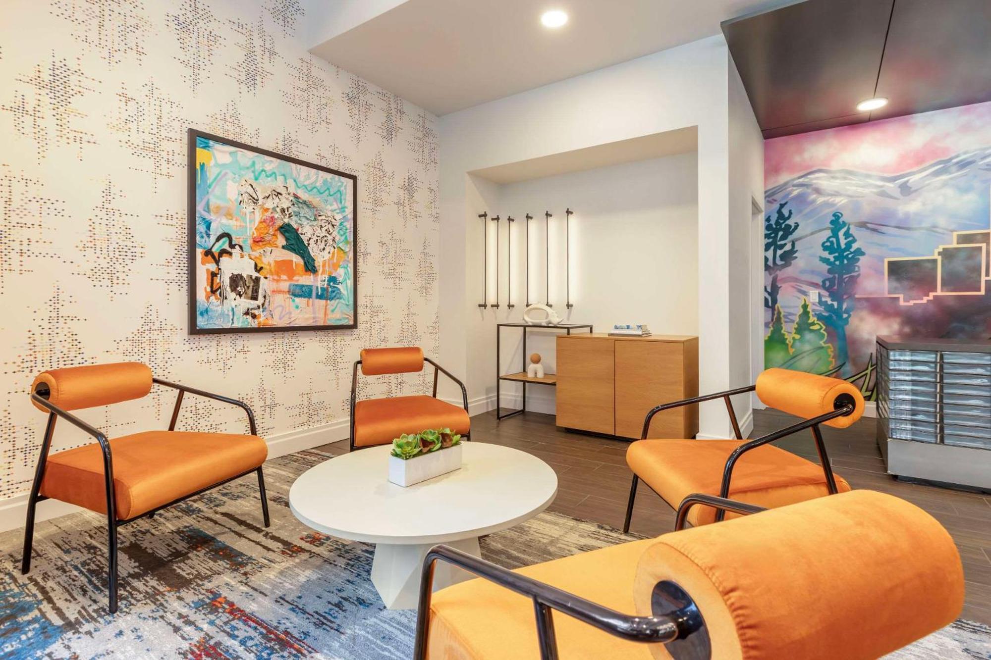 Hotel Cambria Downtown Rino Denver