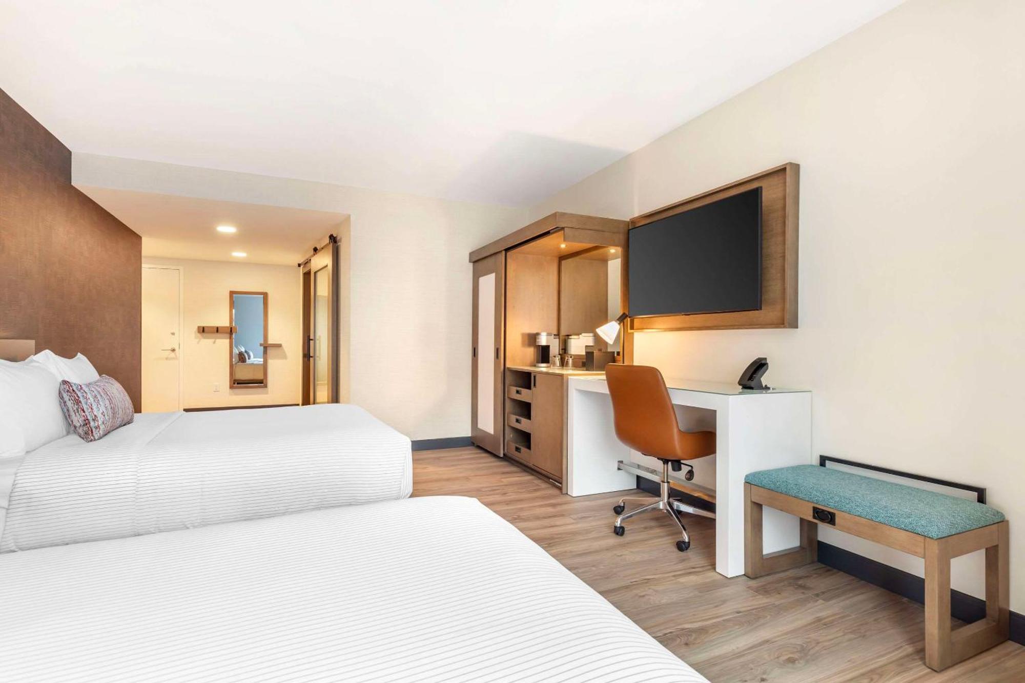Cambria Downtown Rino 4*