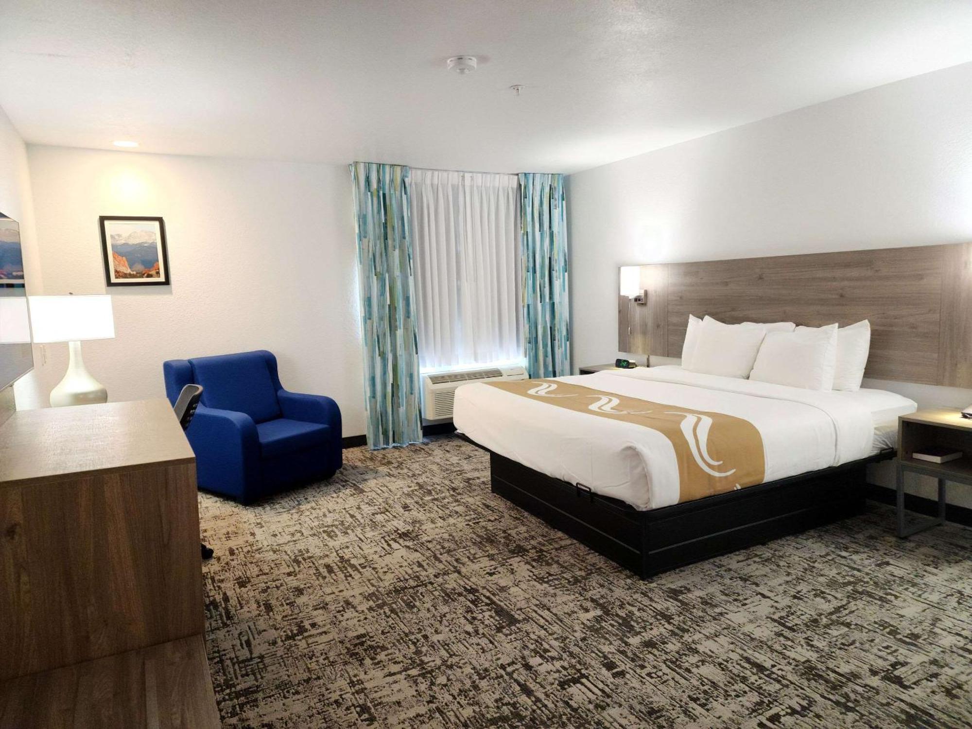 Quality & International Airport Hotel Denver