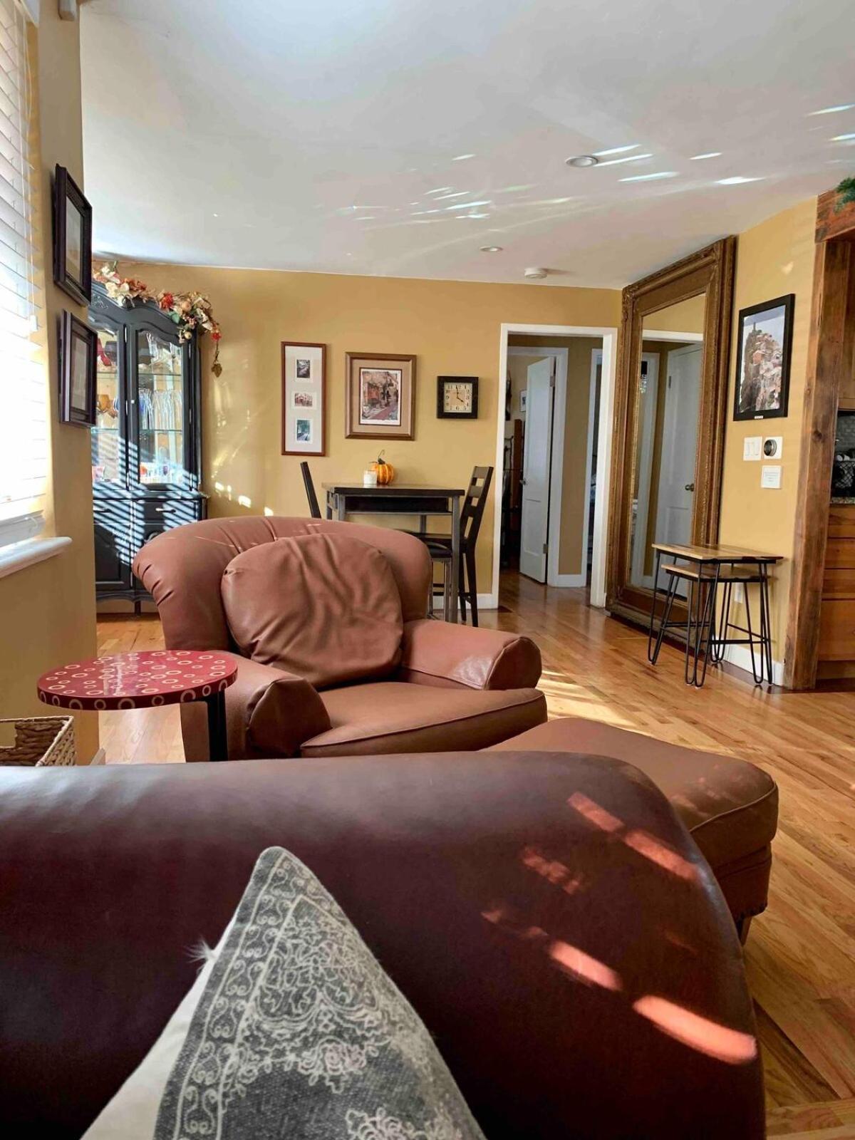 Entire Cozy Home Pet Friendly *