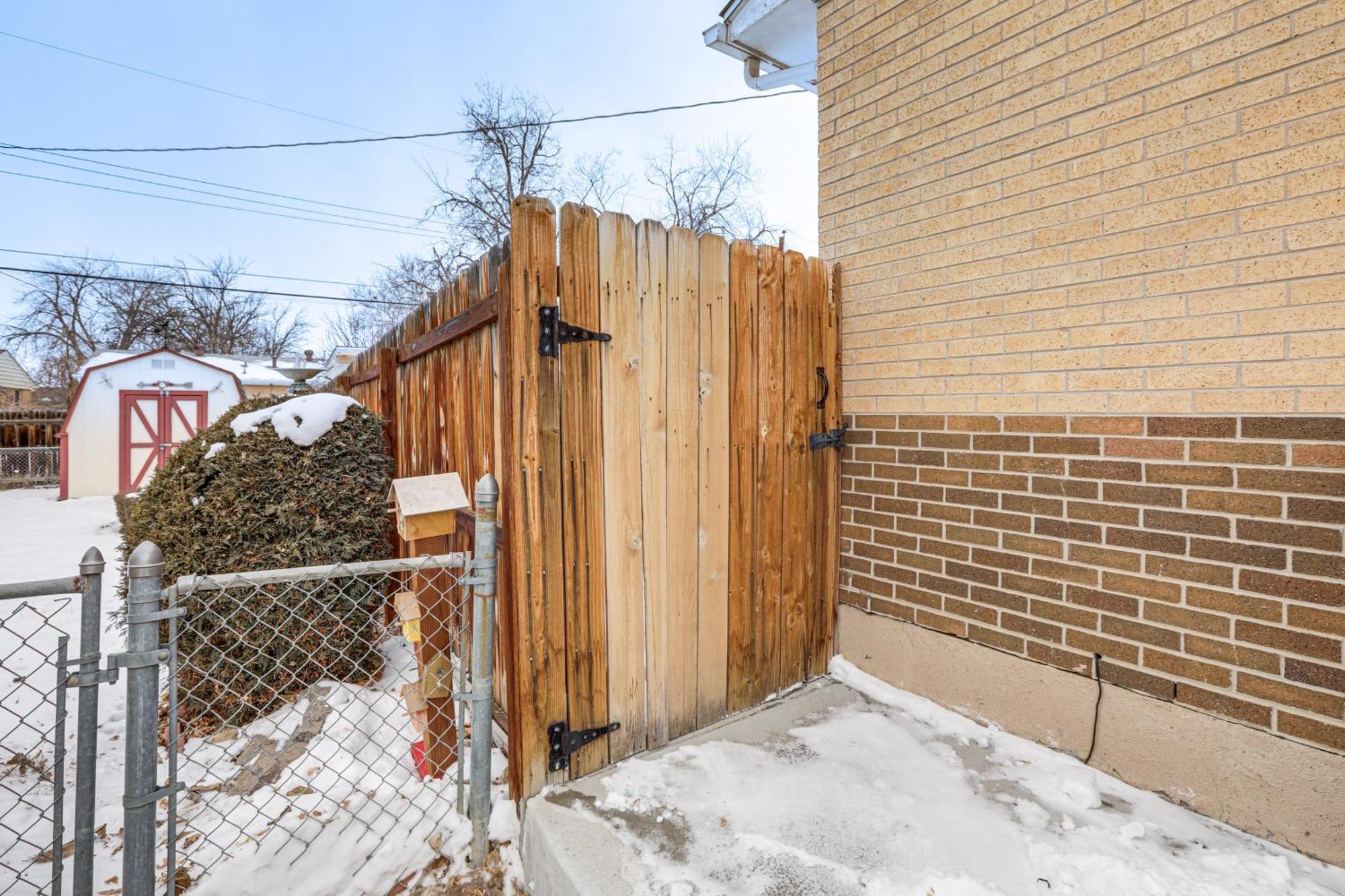8 Mi To Dtwn Haven With Fenced Yard! *