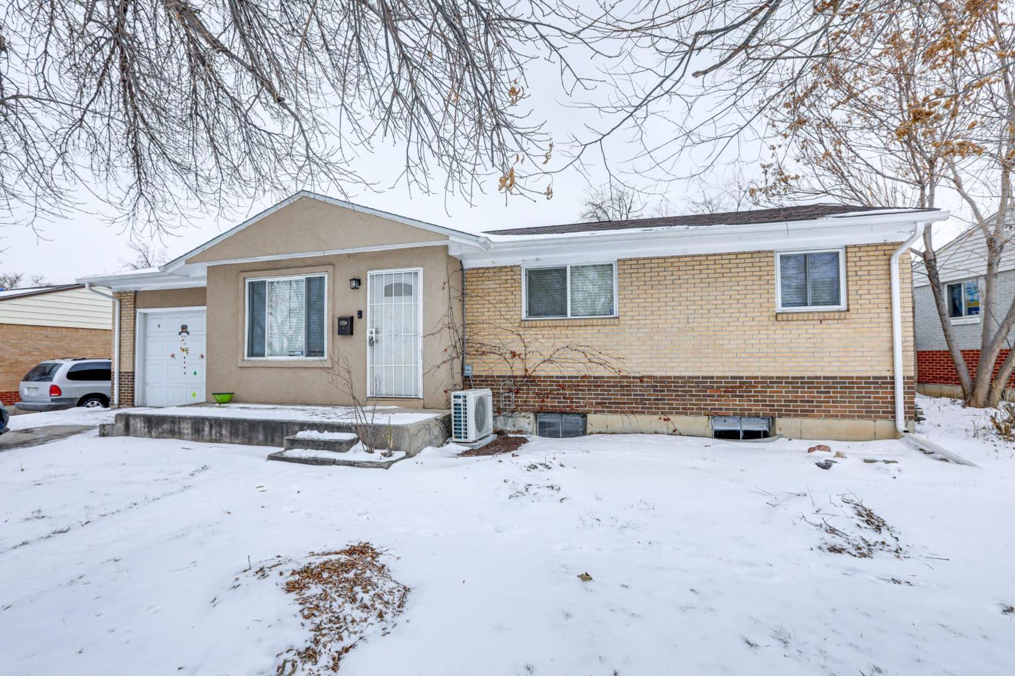 8 Mi To Dtwn Haven With Fenced Yard! *