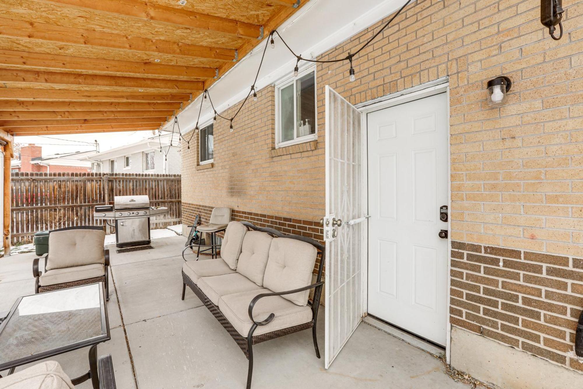 8 Mi To Dtwn Haven With Fenced Yard! *