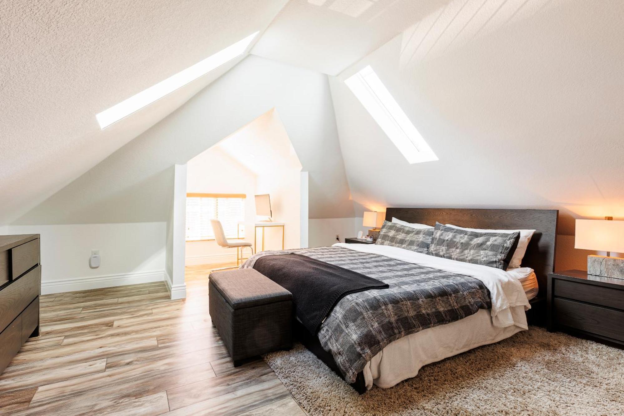 Newly Remodeled Luxury - 30 Percent Off New Listing Promo *