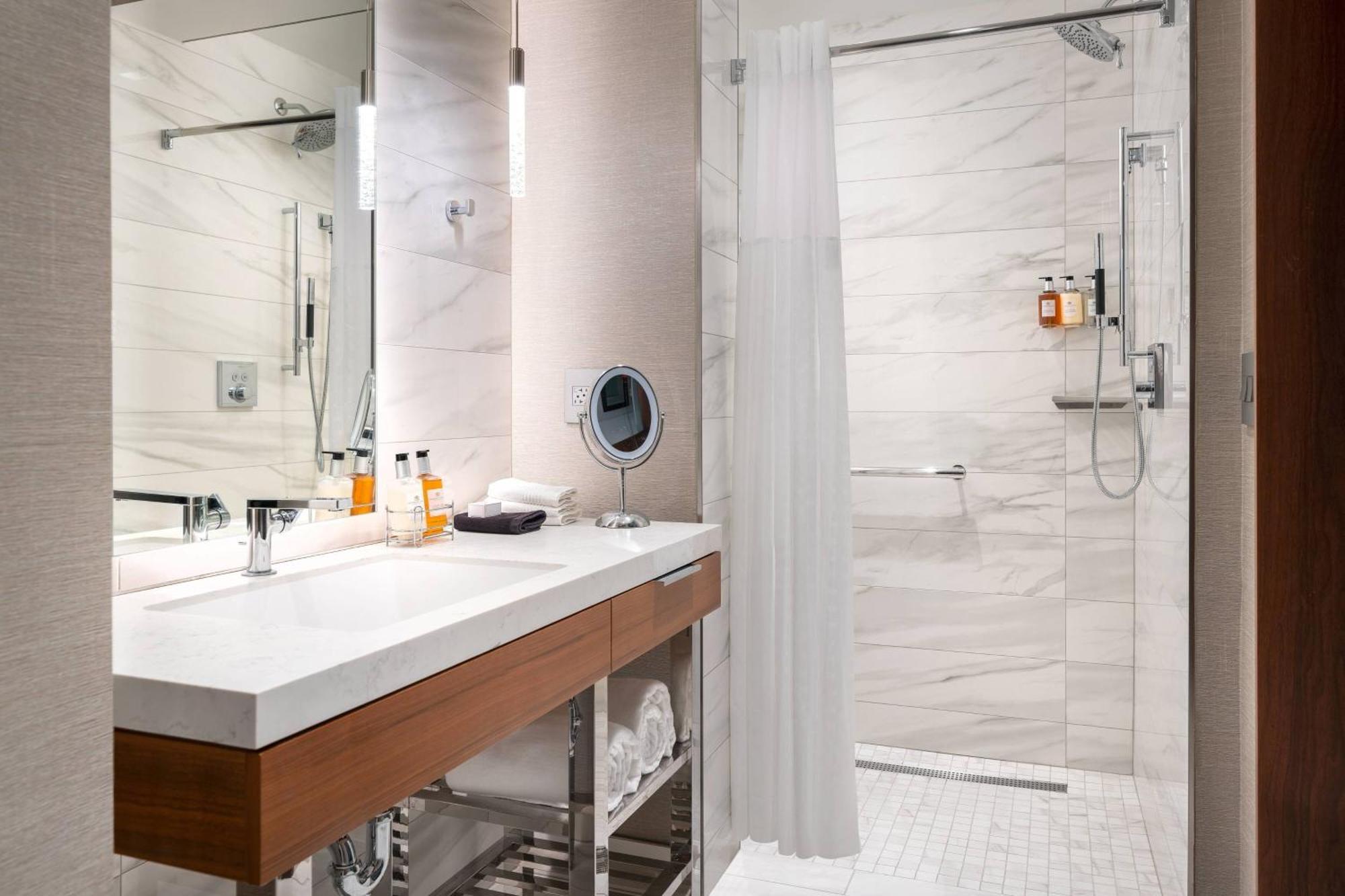 The Jacquard, Autograph Collection Hotel