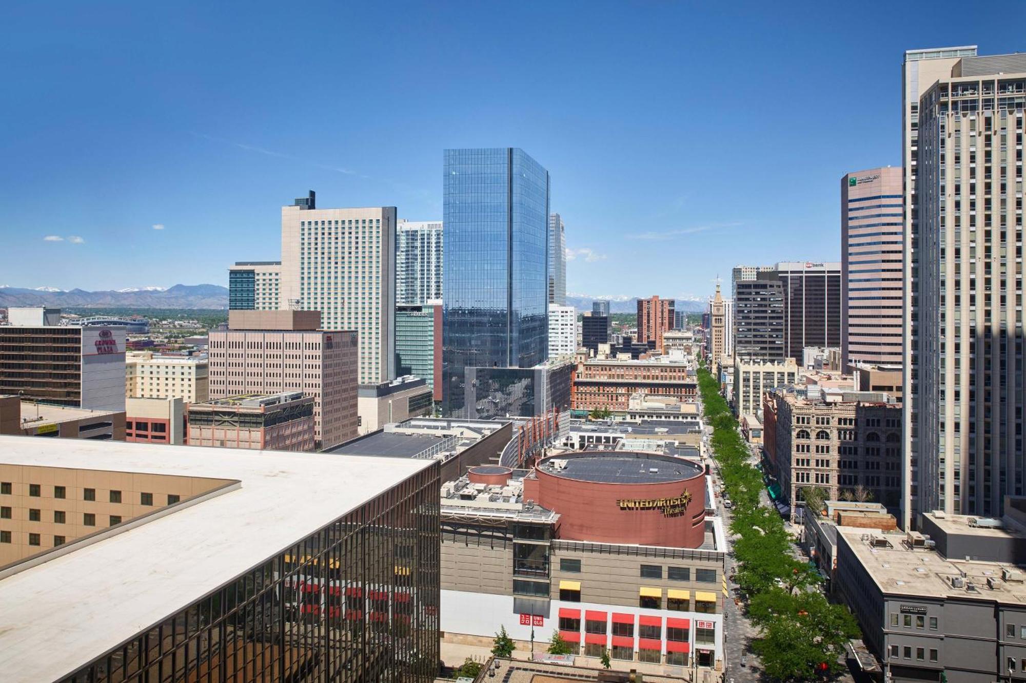 Sheraton Downtown Hotel