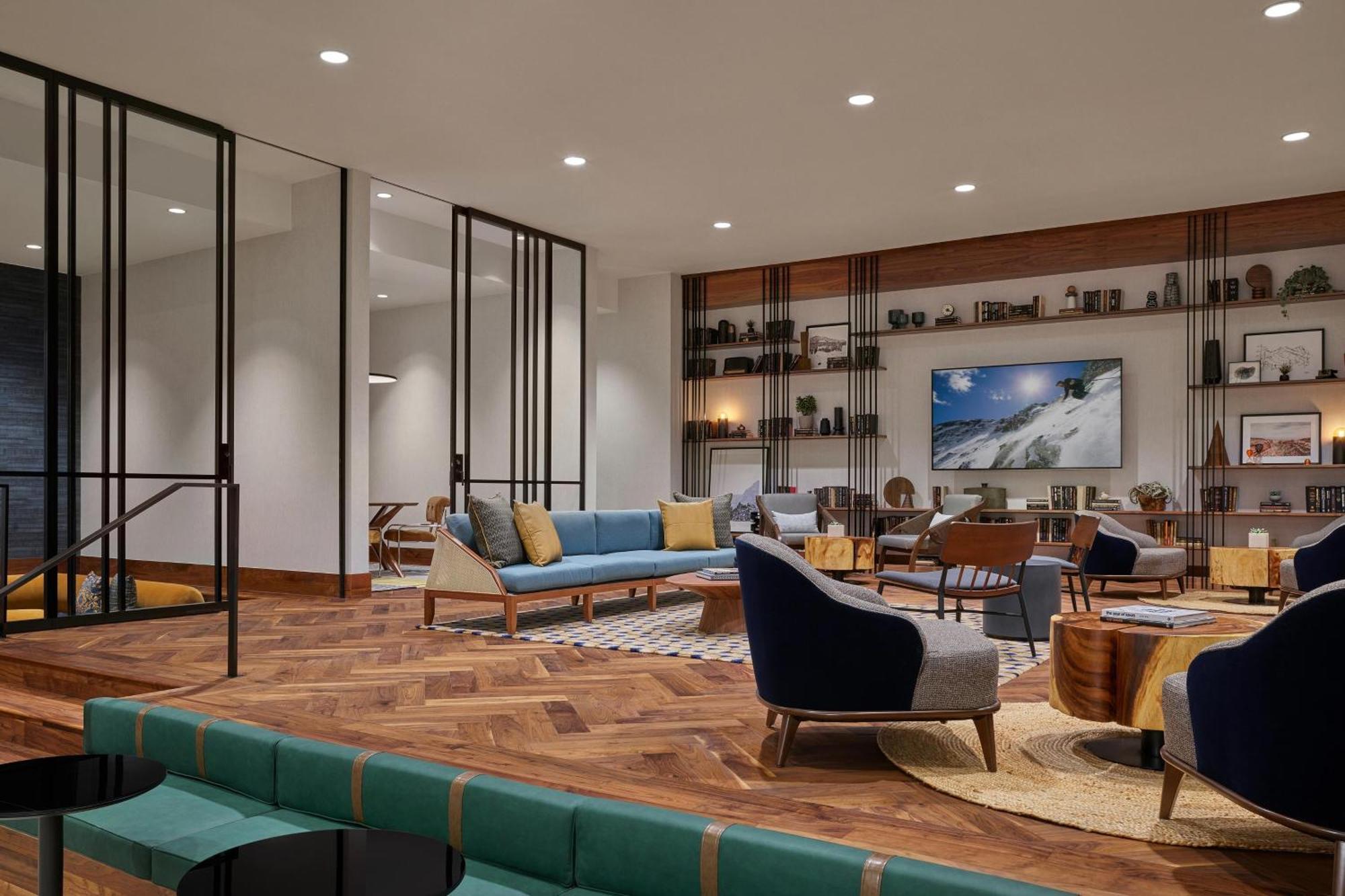 Sheraton Downtown 4*