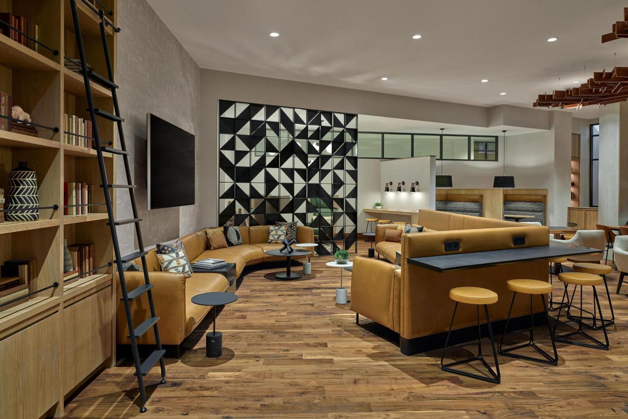 Hotel Sheraton Downtown 4*