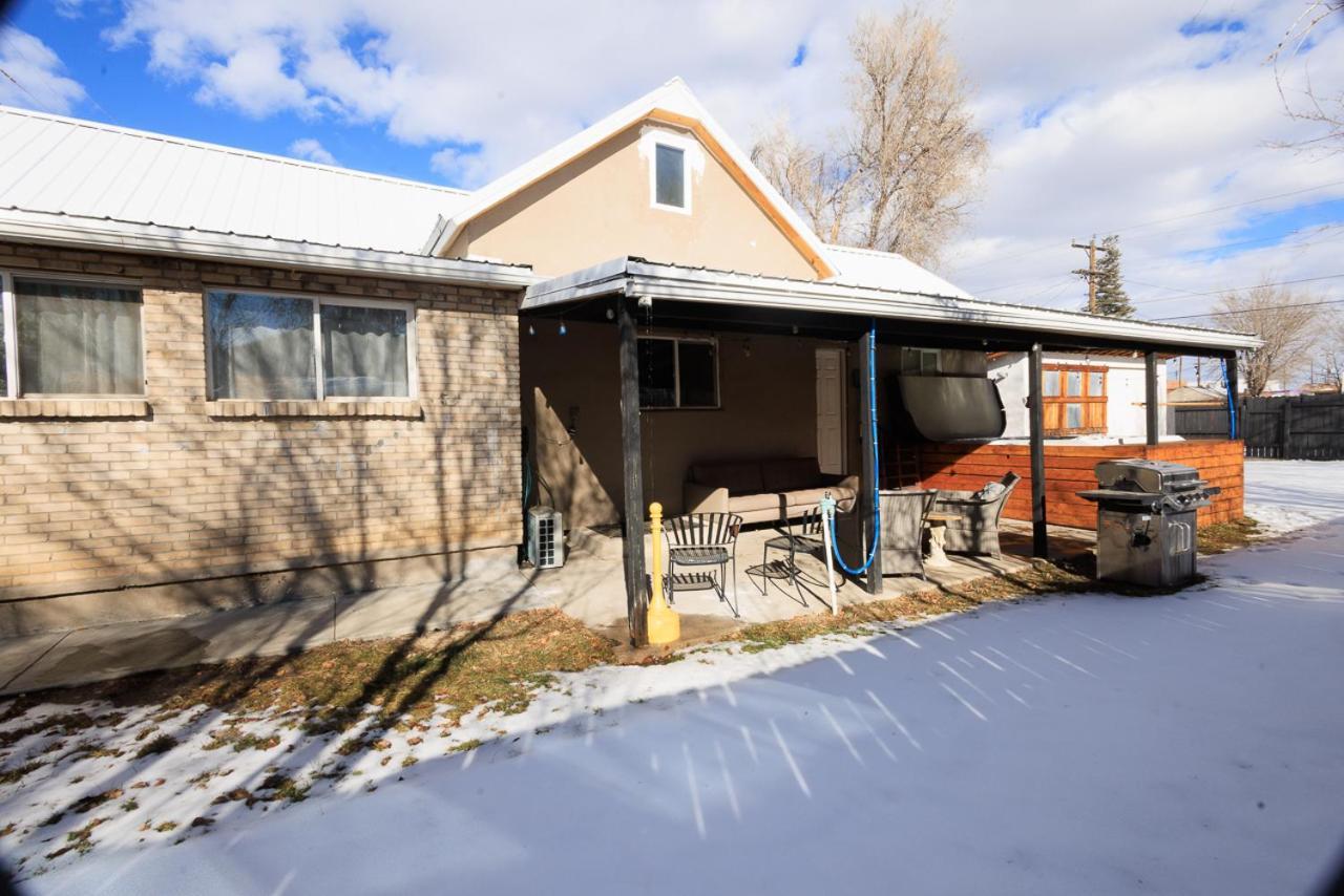 Smart House Hottub/pets/420 Denver